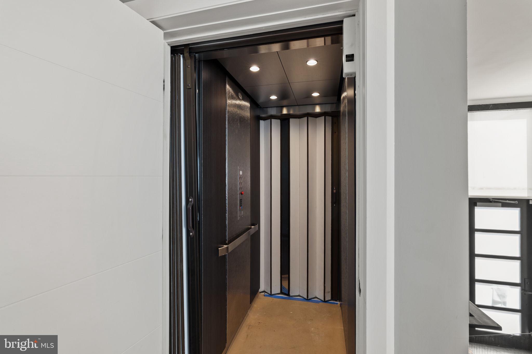 519 BAINBRIDGE STREET A