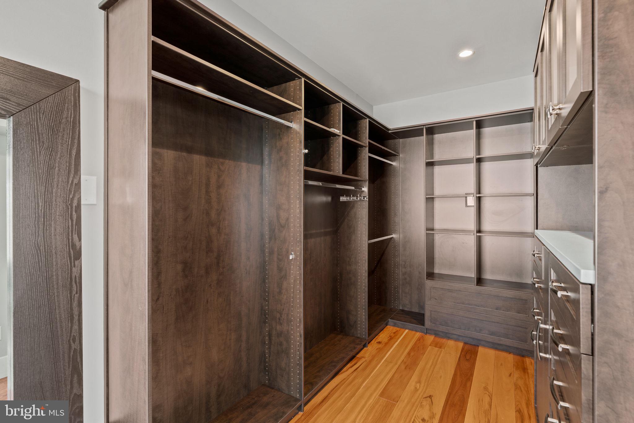 519 BAINBRIDGE STREET A