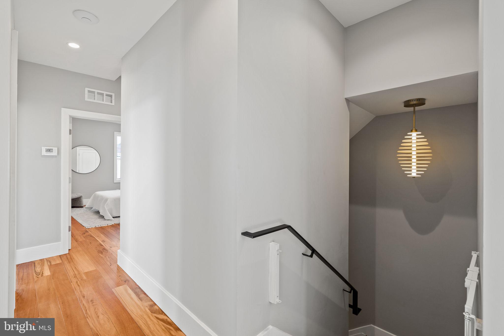 519 BAINBRIDGE STREET A