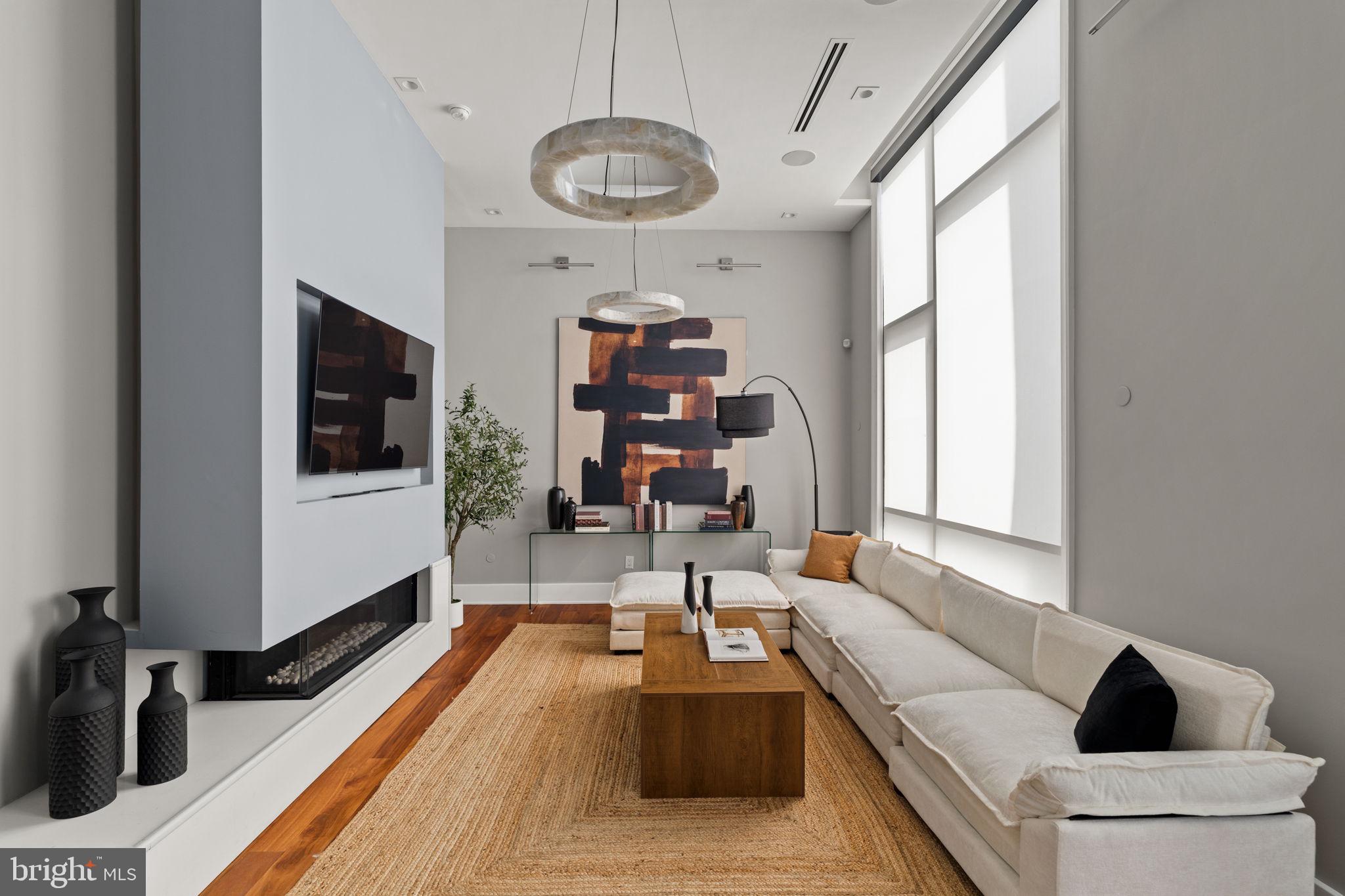 519 BAINBRIDGE STREET A