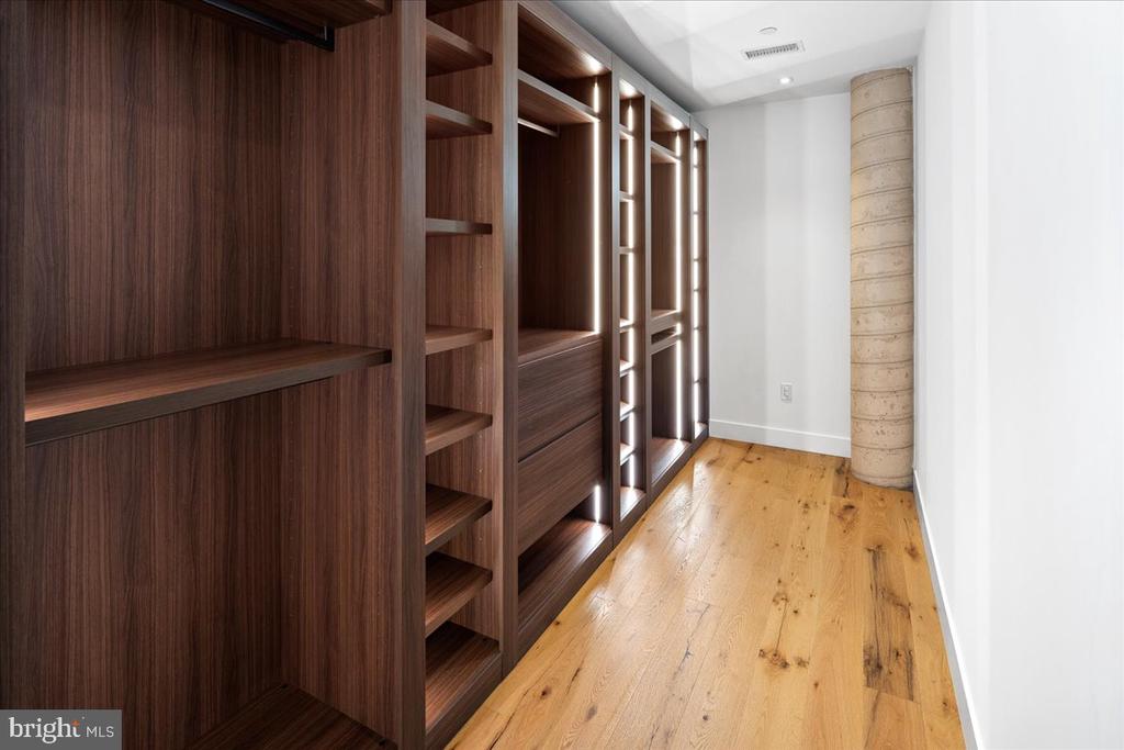 2108 WALNUT STREET Unit: PH