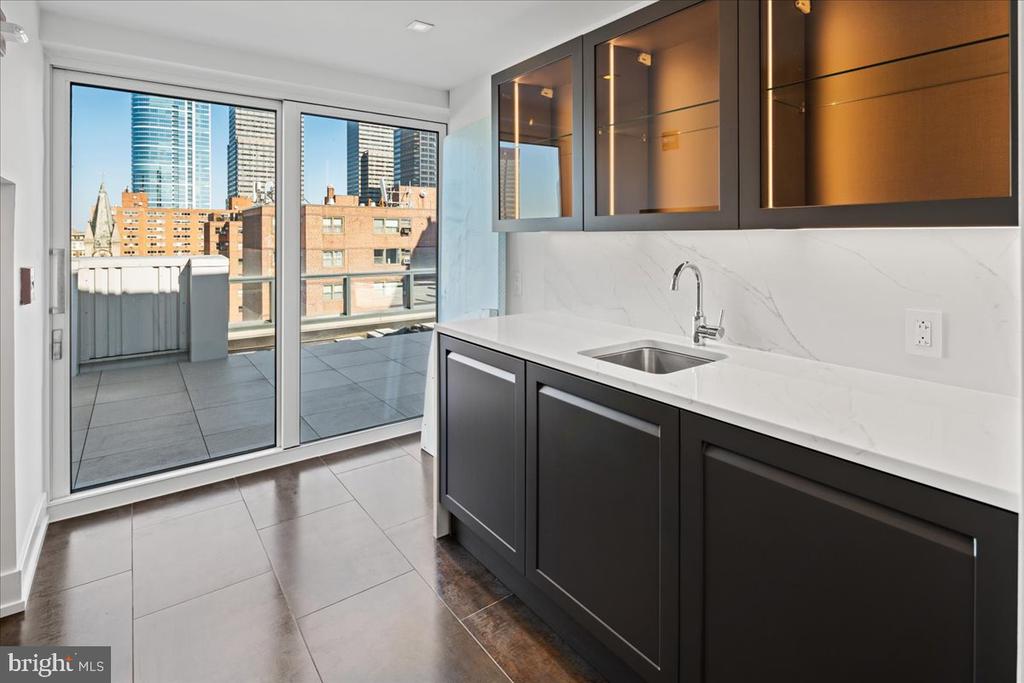 2108 WALNUT STREET Unit: PH