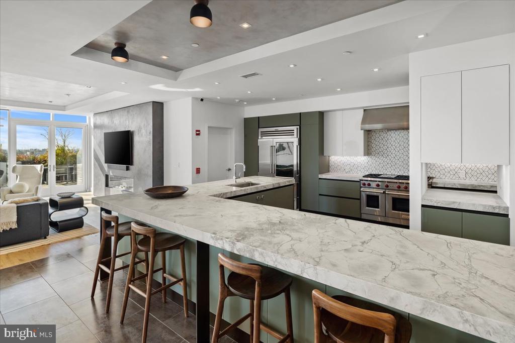 2108 WALNUT STREET Unit: PH