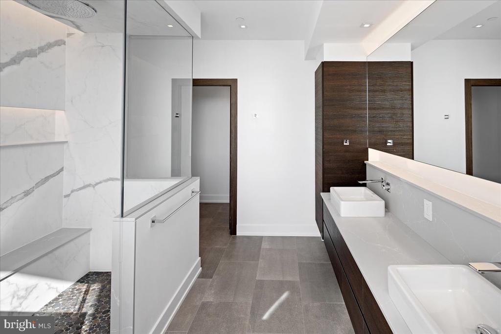 2108 WALNUT STREET Unit: PH