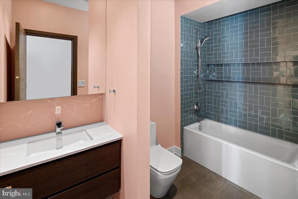 2108 WALNUT STREET Unit: PH