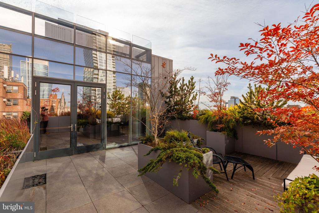 2108 WALNUT STREET Unit: PH