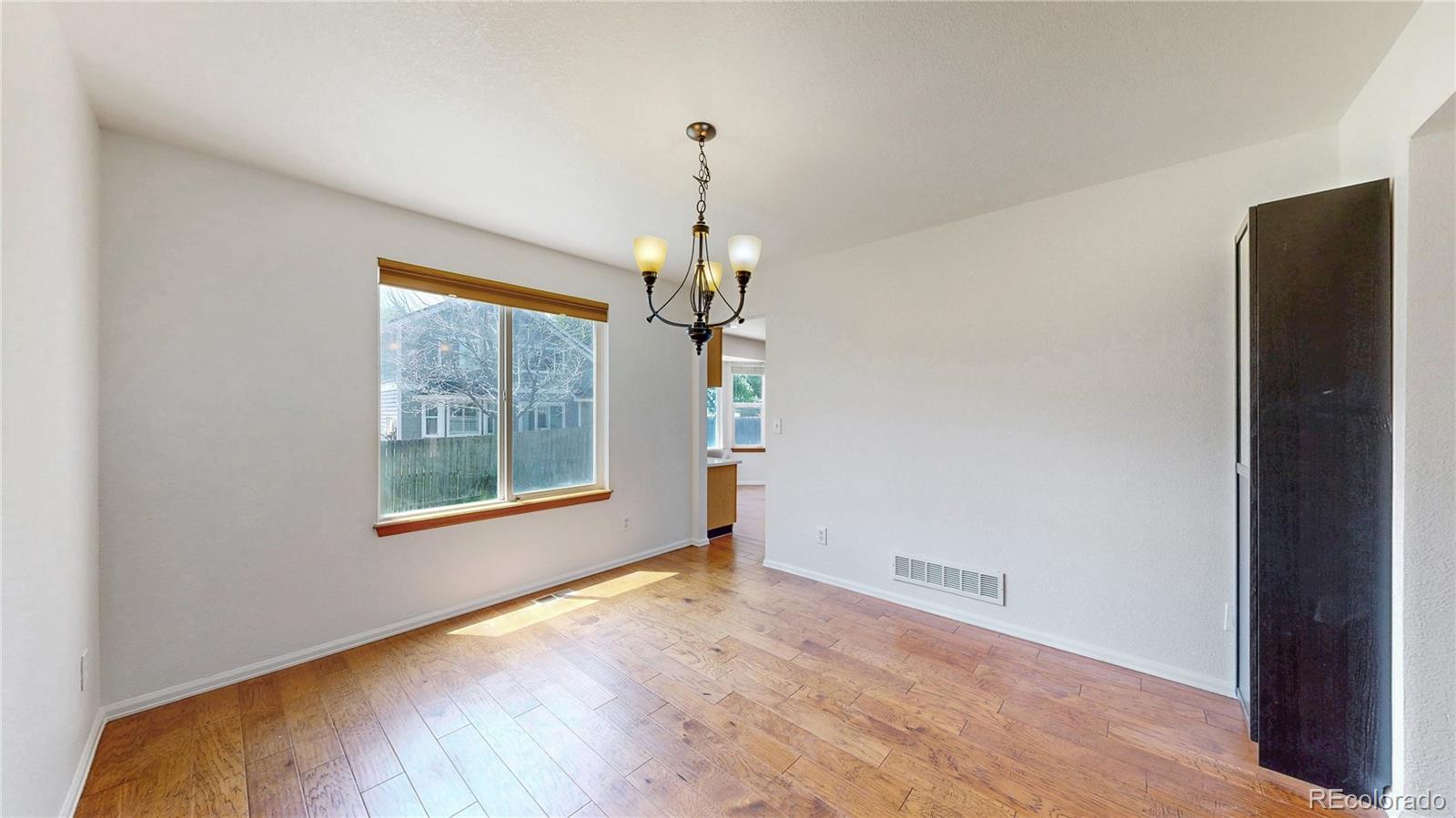 1619 Hemlock Way