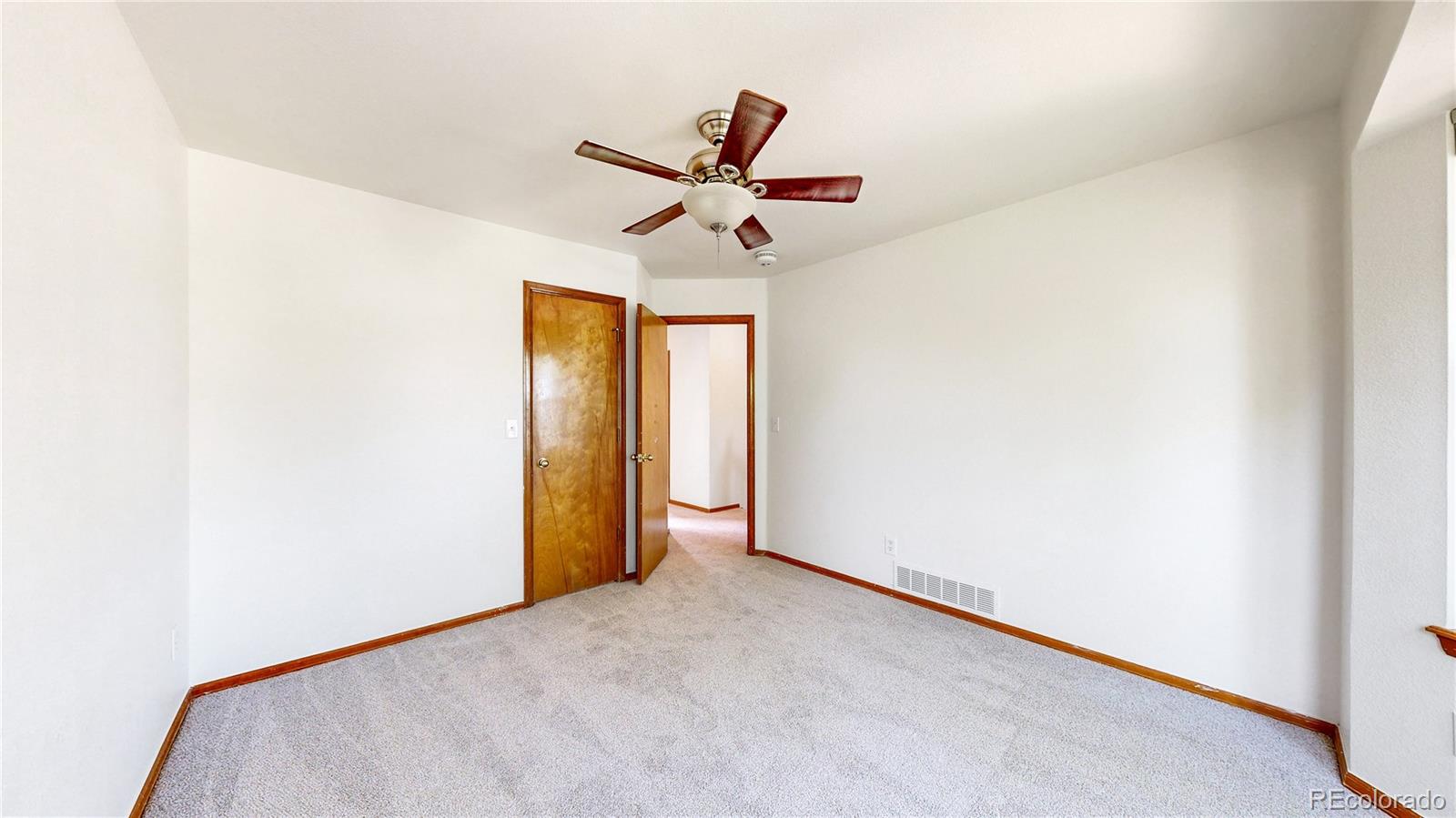 1619 Hemlock Way