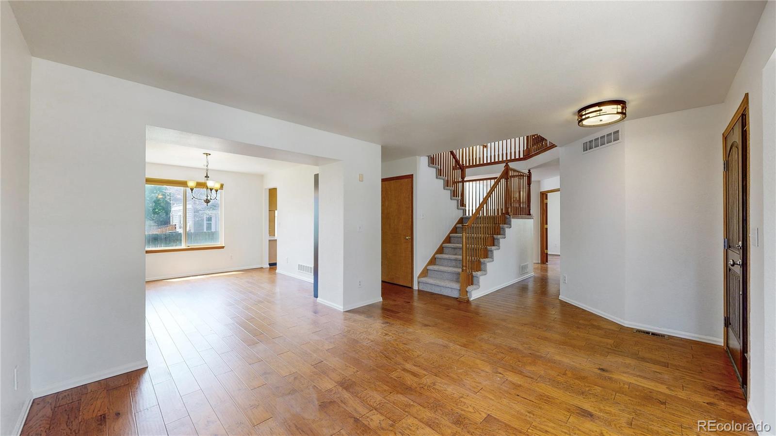 1619 Hemlock Way