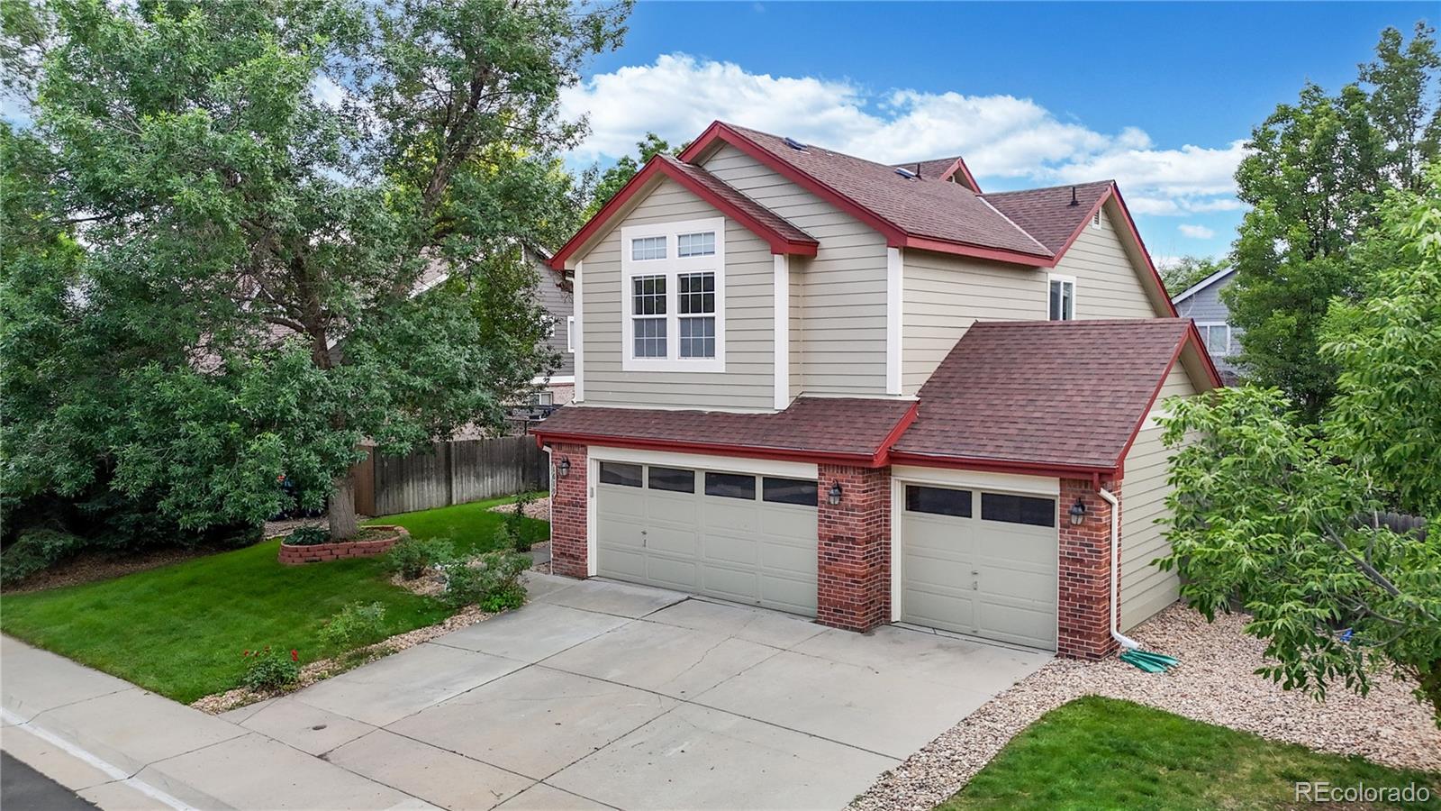 1619 Hemlock Way