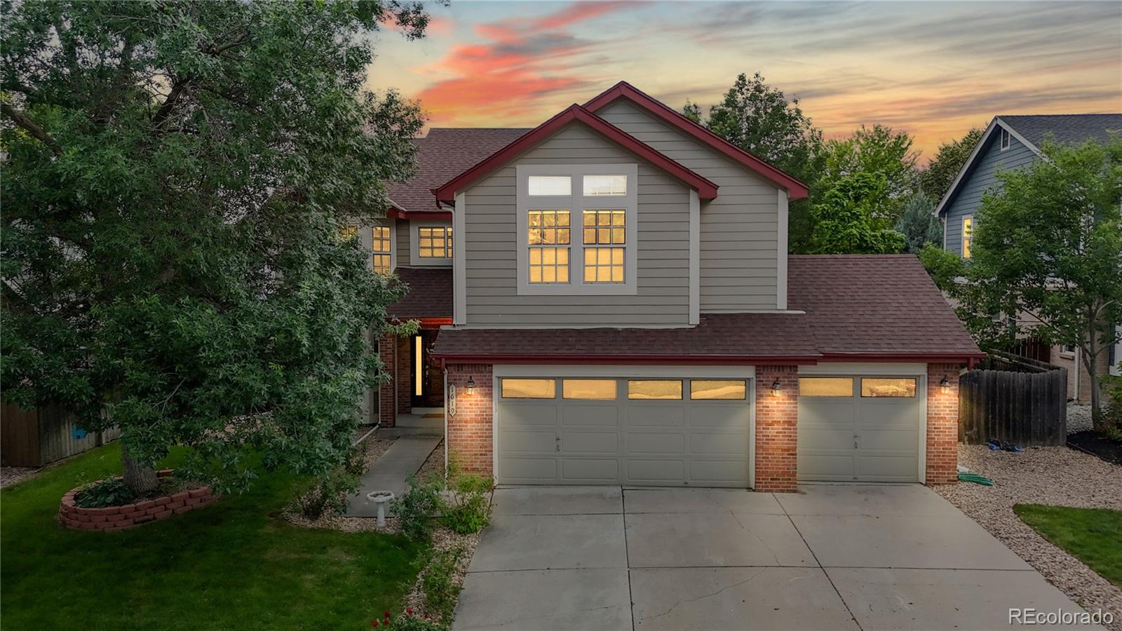 1619 Hemlock Way