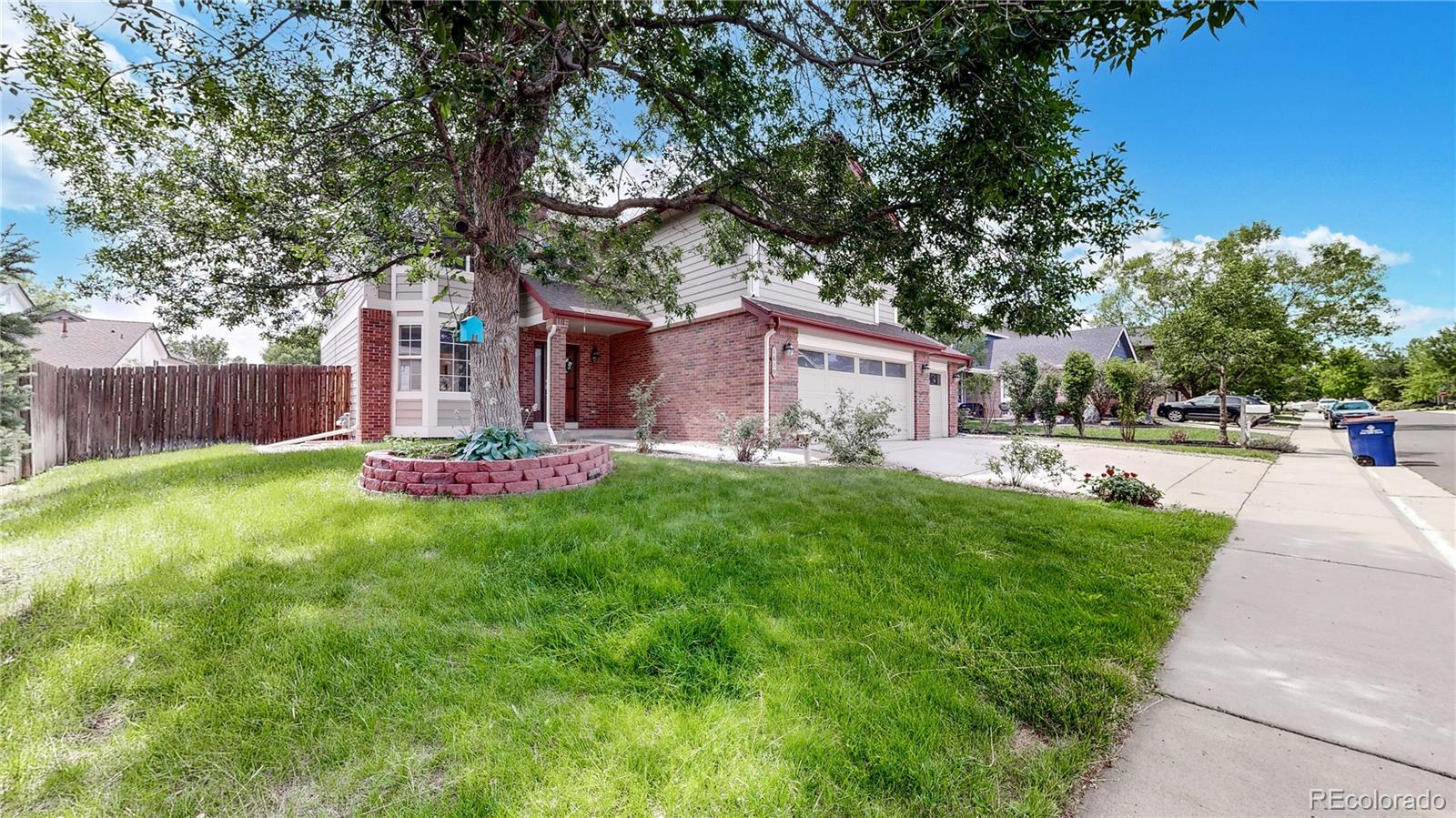 1619 Hemlock Way