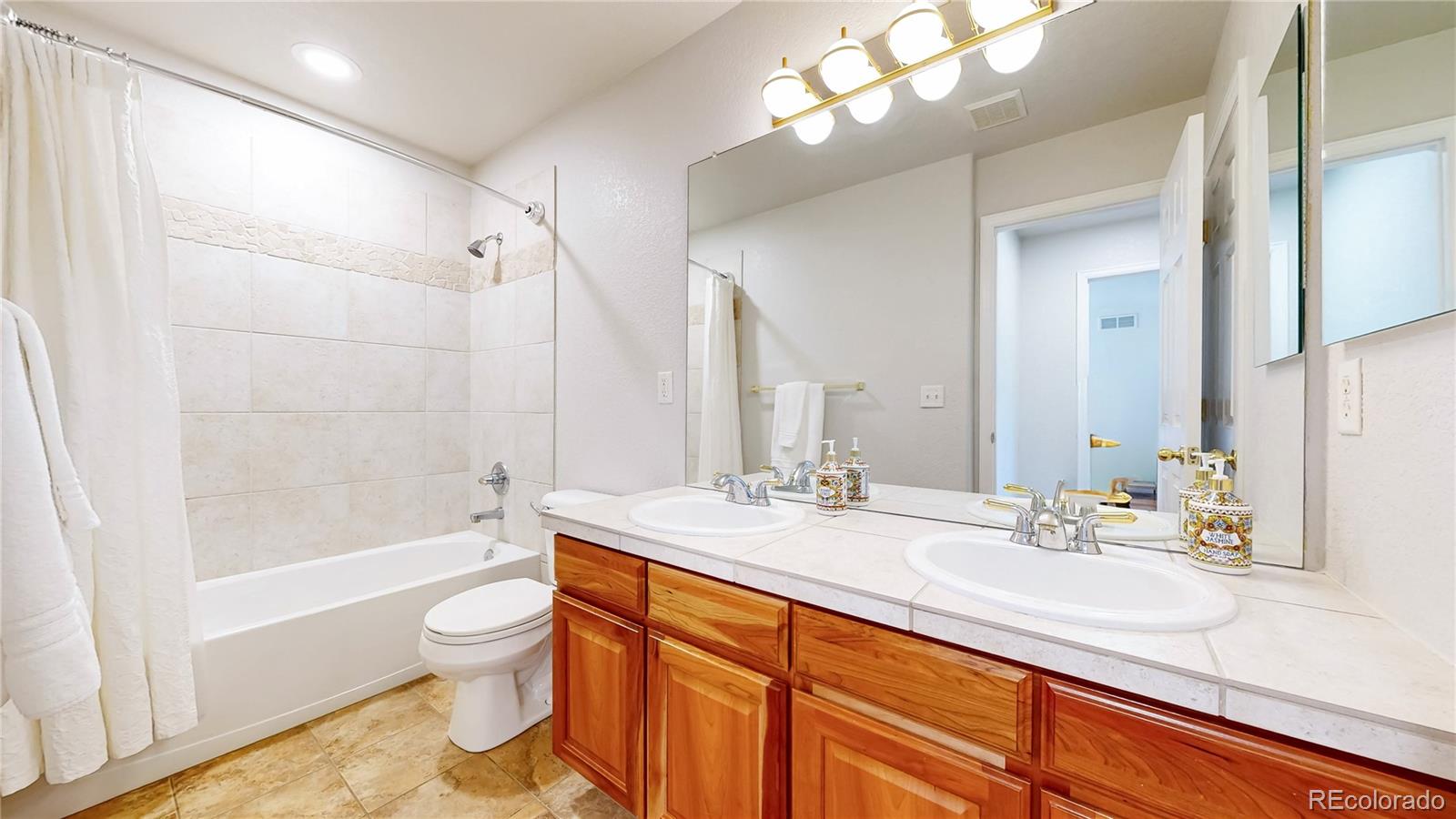13816 Legend Trail Unit: 104