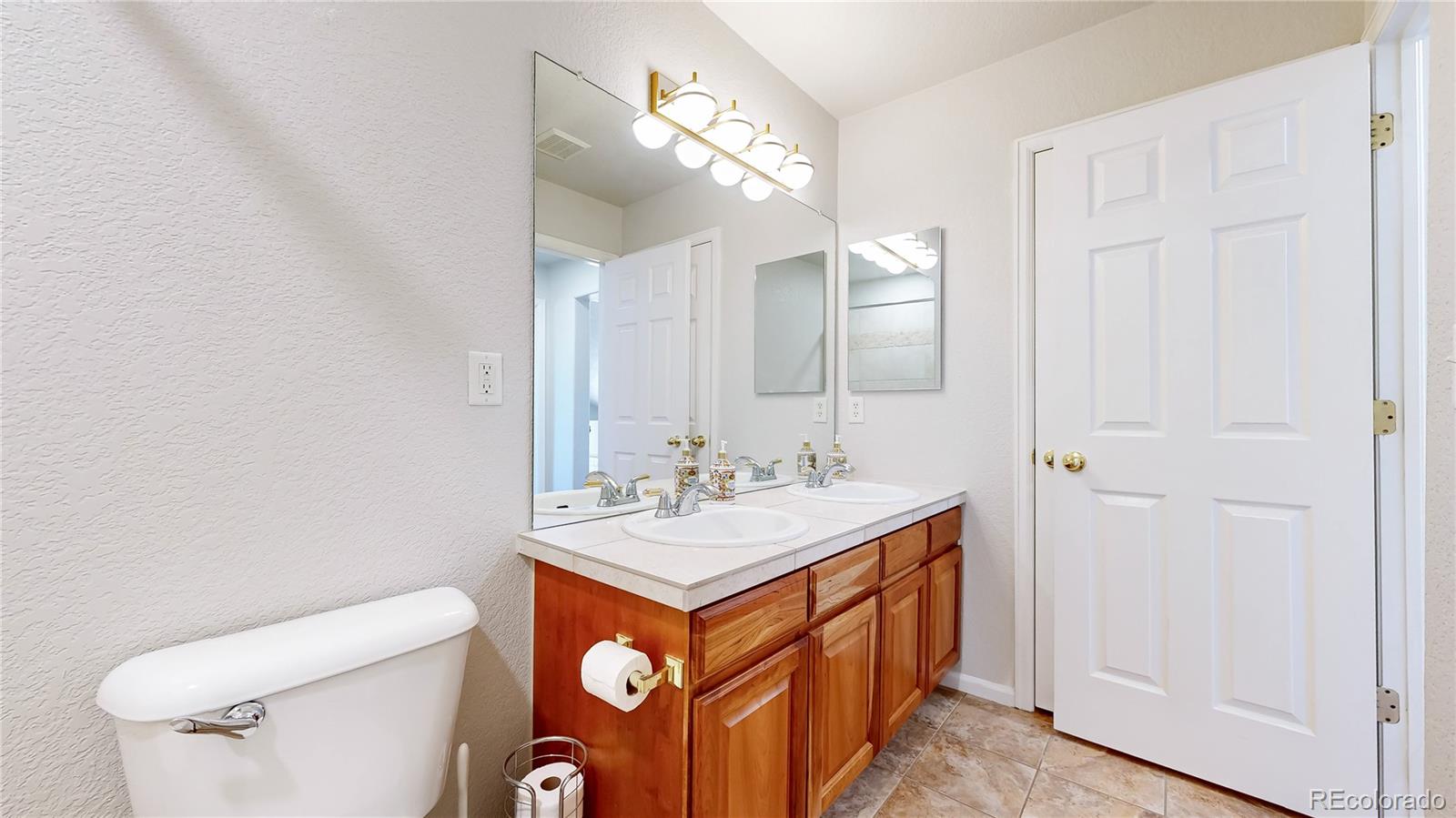 13816 Legend Trail Unit: 104