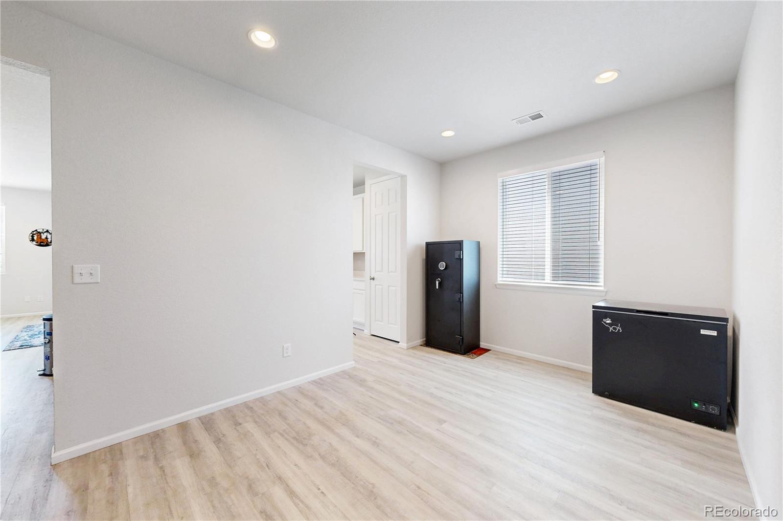 6190 Bauer Court