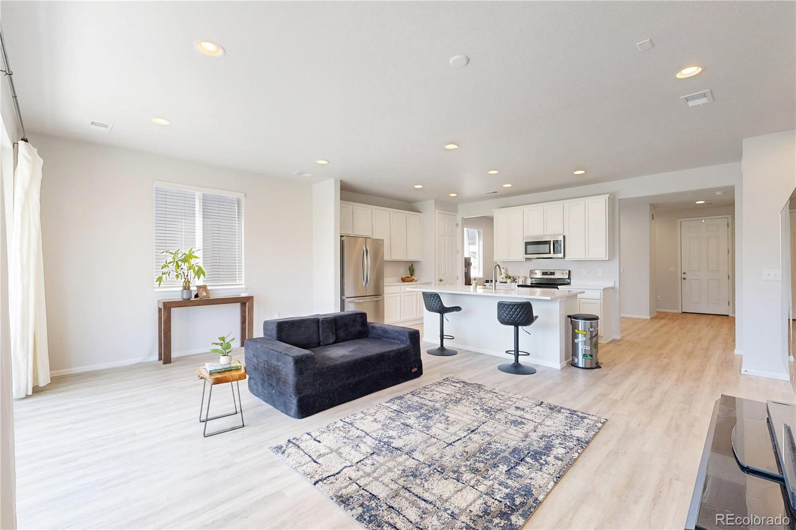 6190 Bauer Court