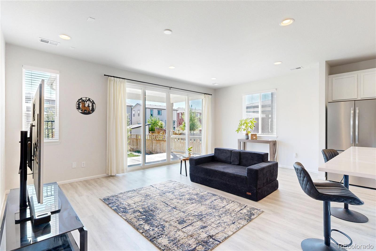 6190 Bauer Court