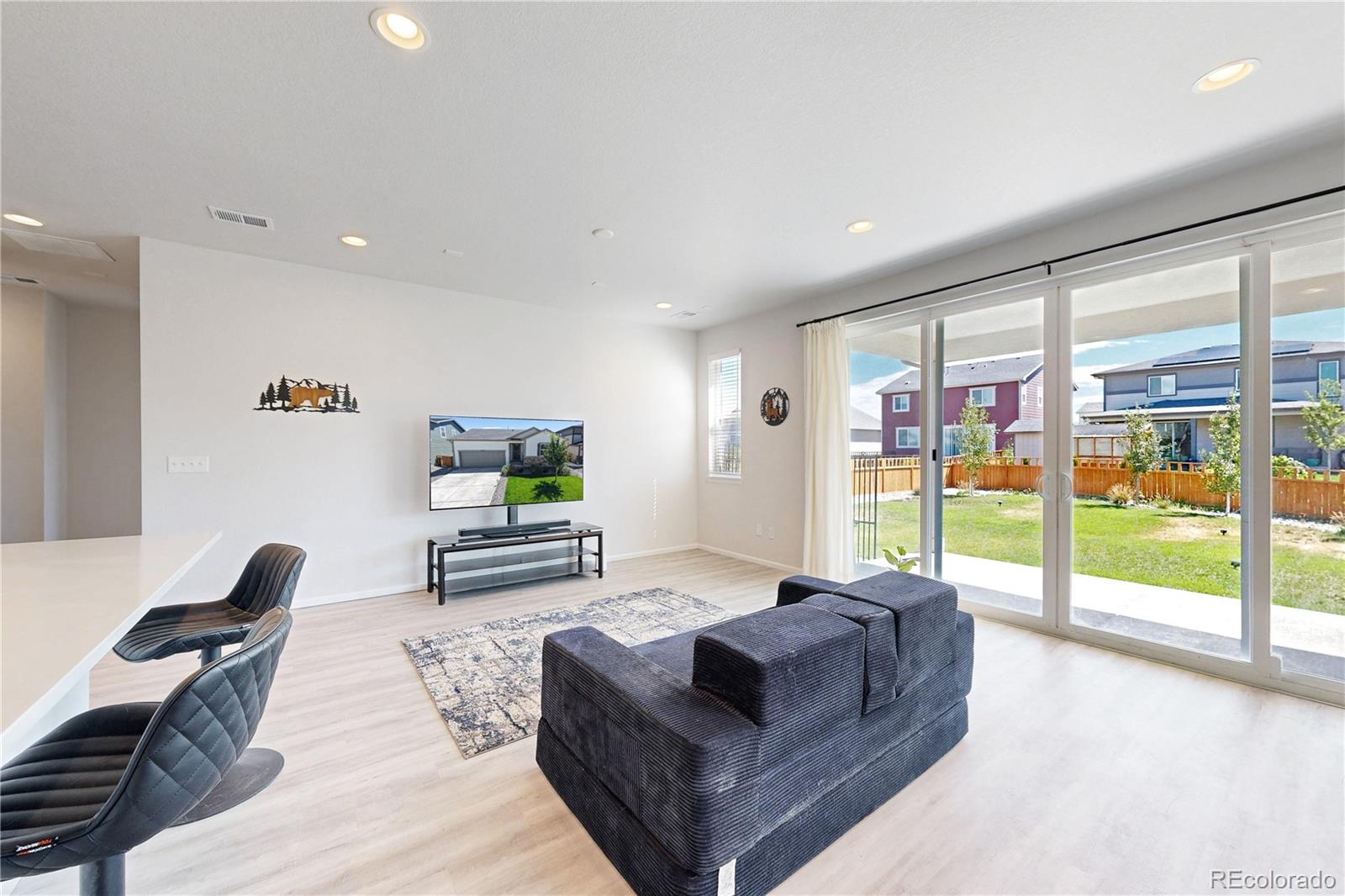 6190 Bauer Court