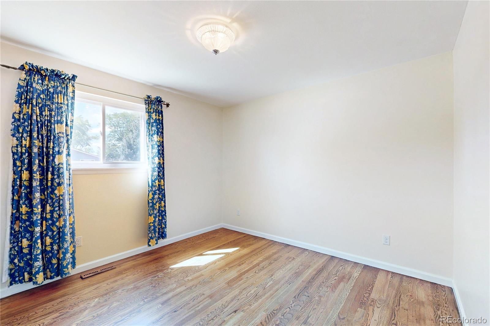 1461 Kennedy Drive