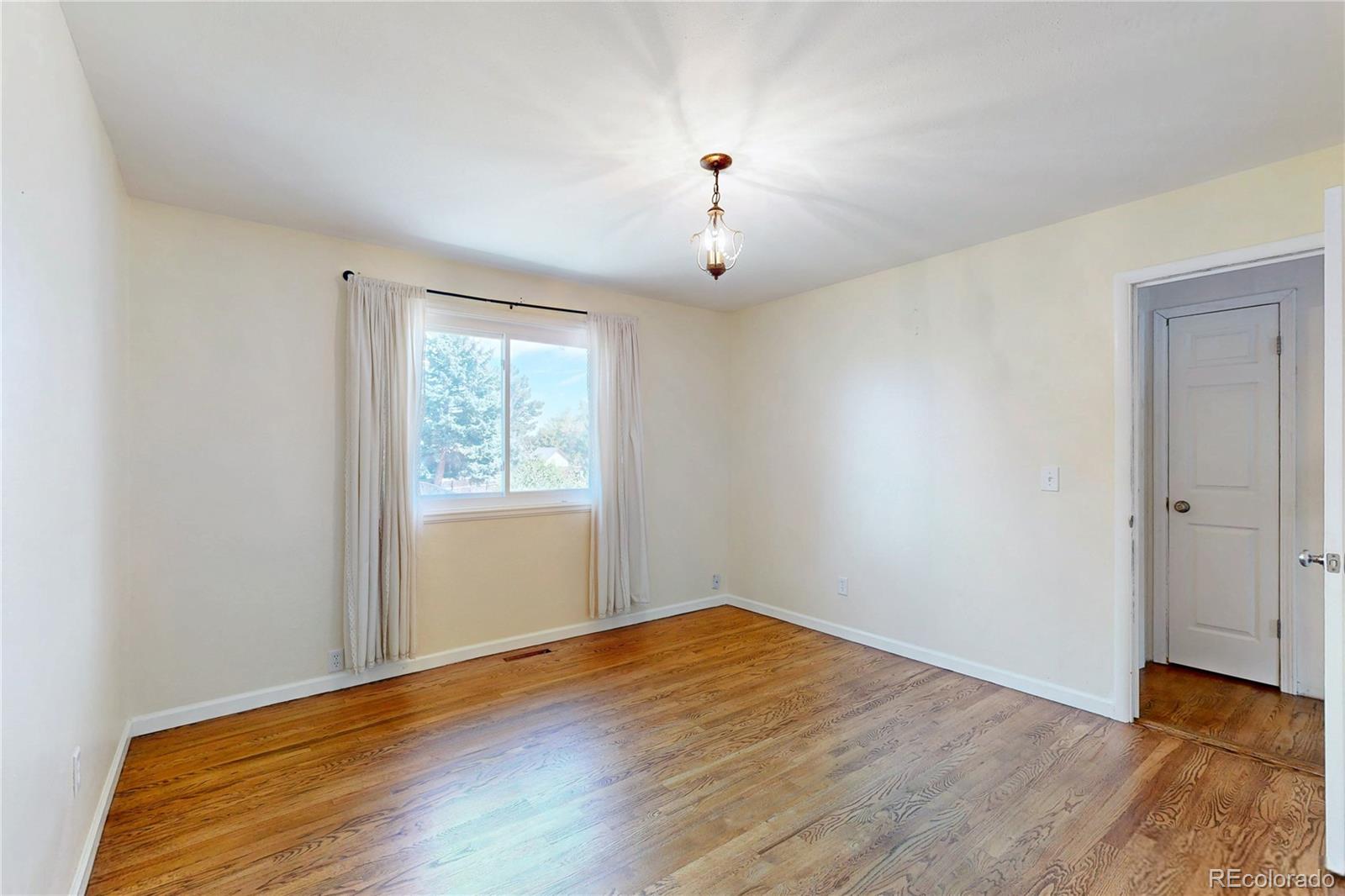 1461 Kennedy Drive