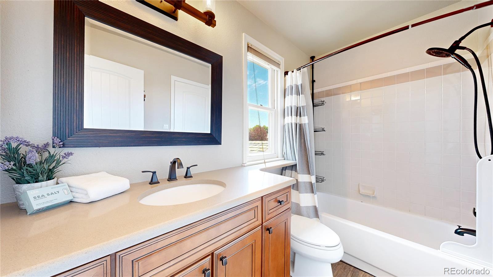 5821 W 114th Place