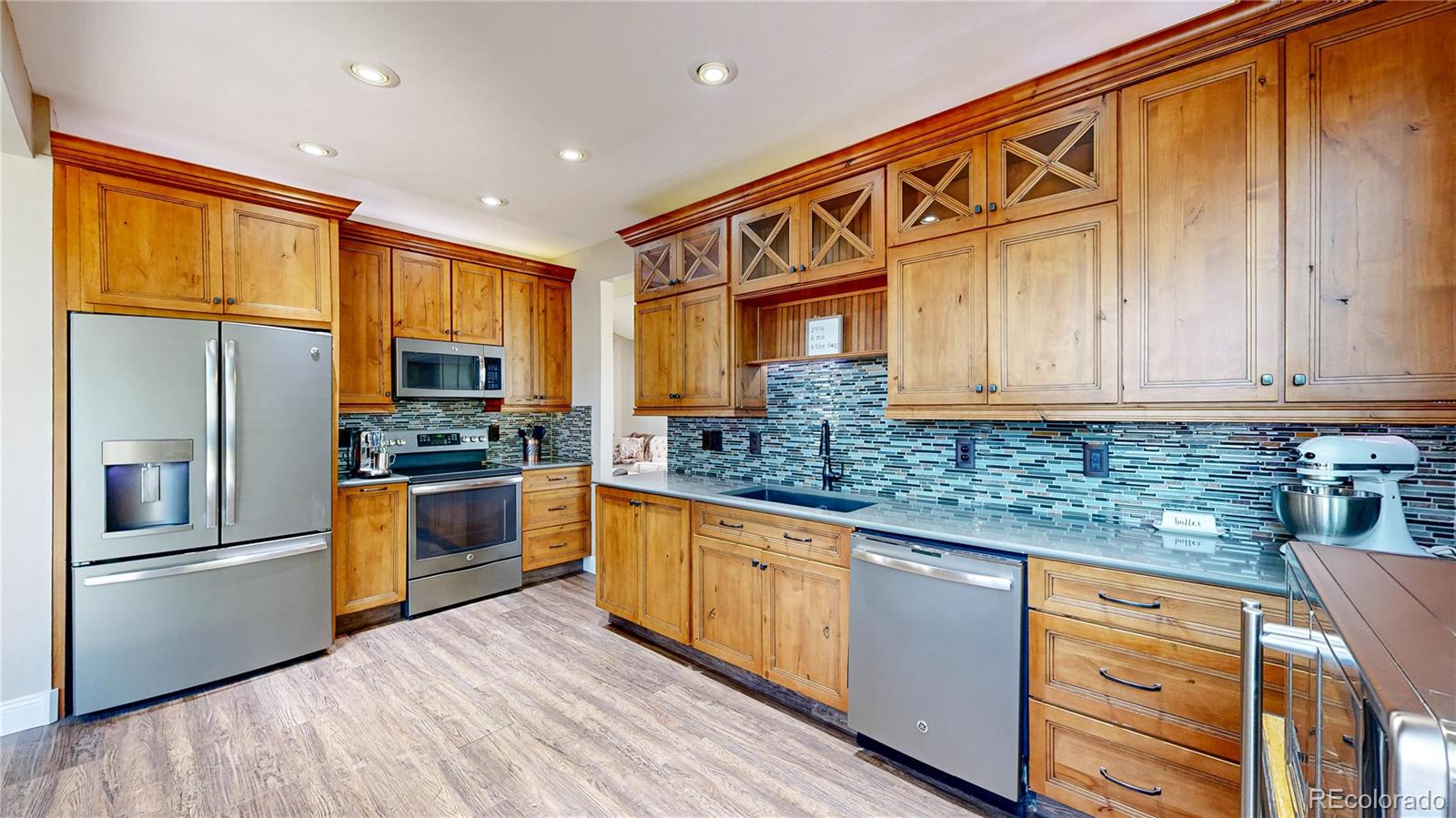 5821 W 114th Place