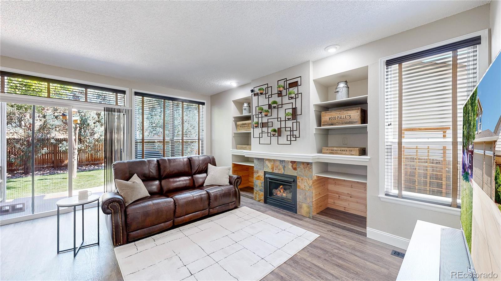 5821 W 114th Place