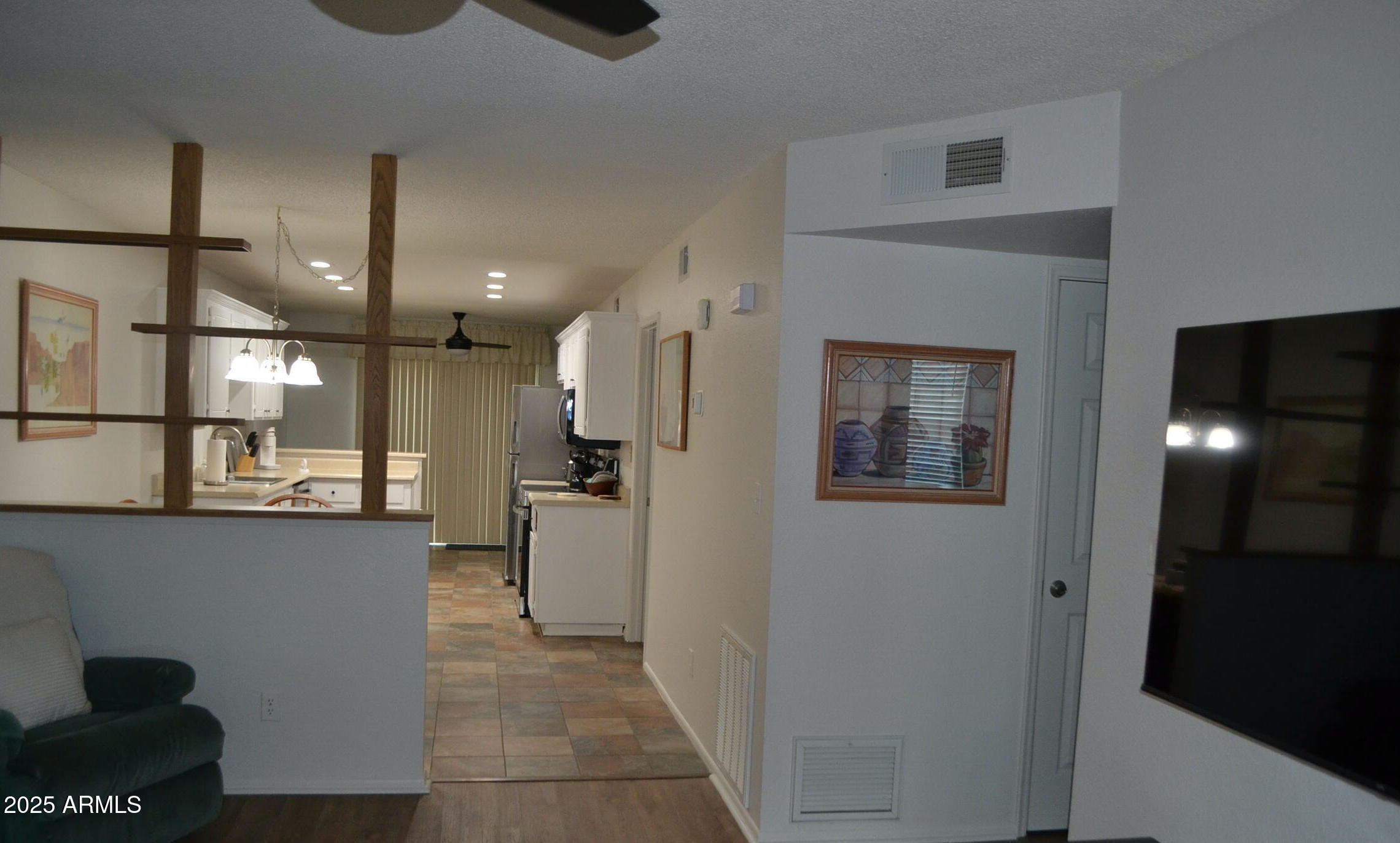 455 S DELAWARE Drive Unit: 179