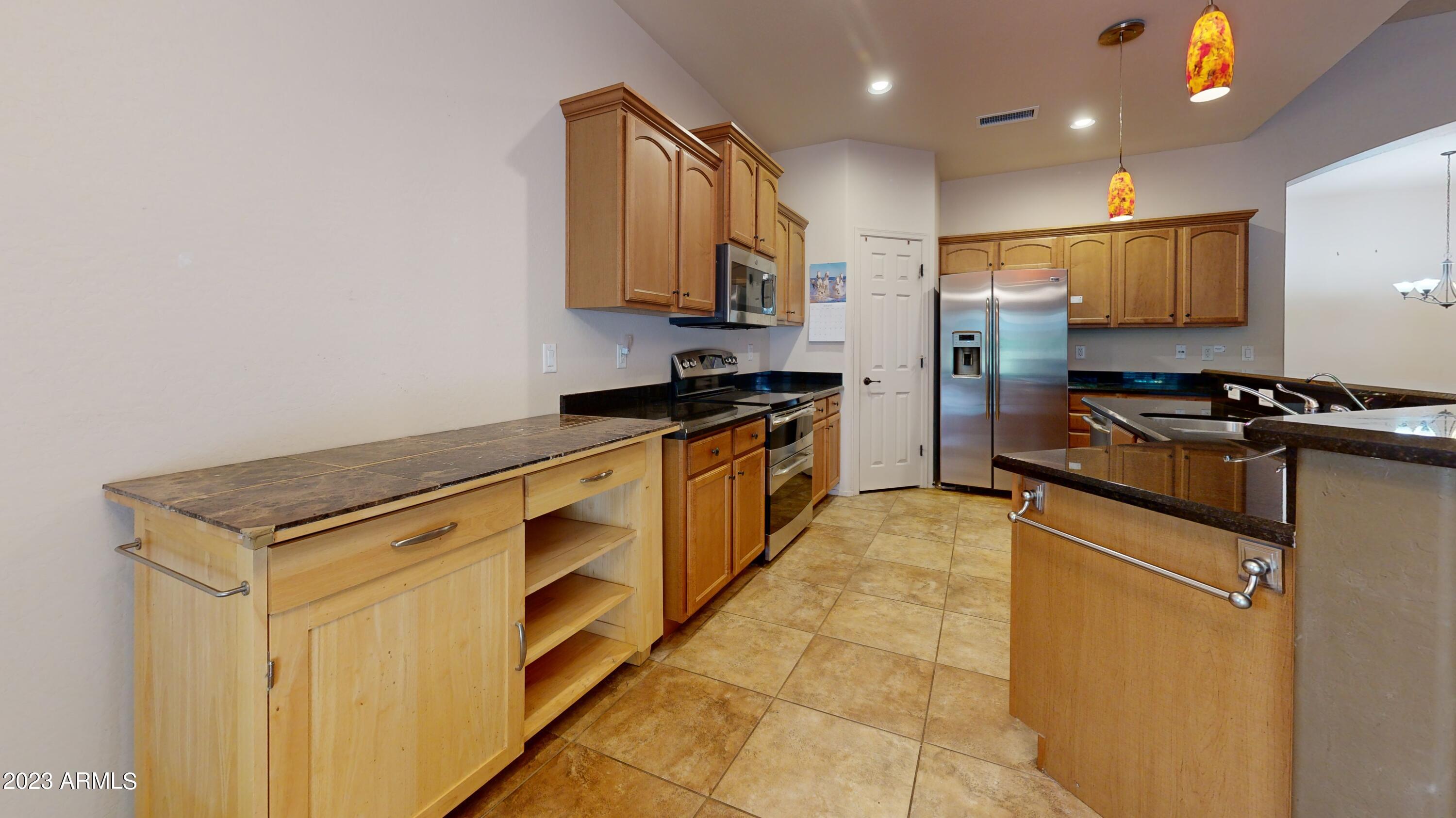 988 S DEL RIO Court