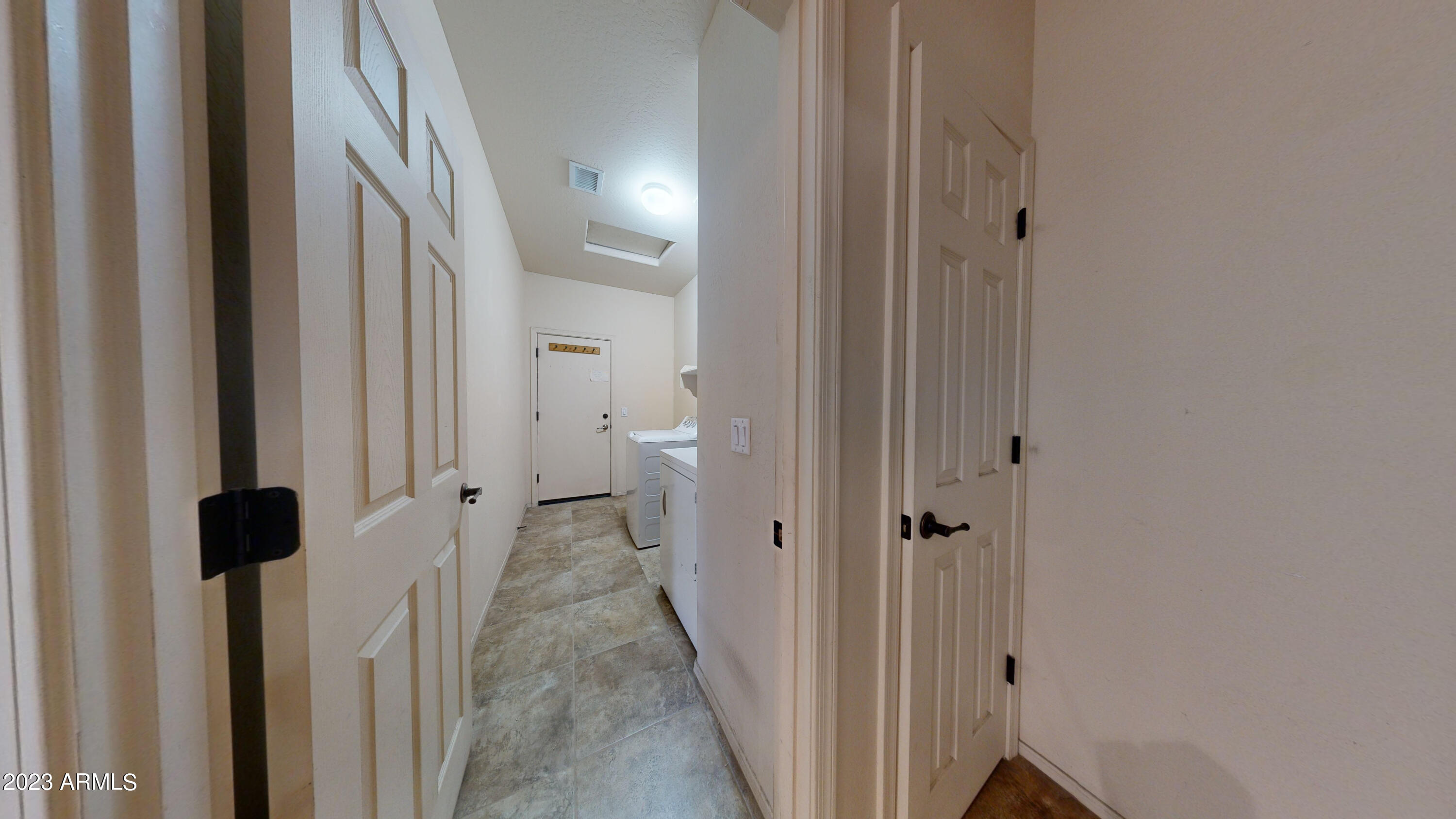 988 S DEL RIO Court