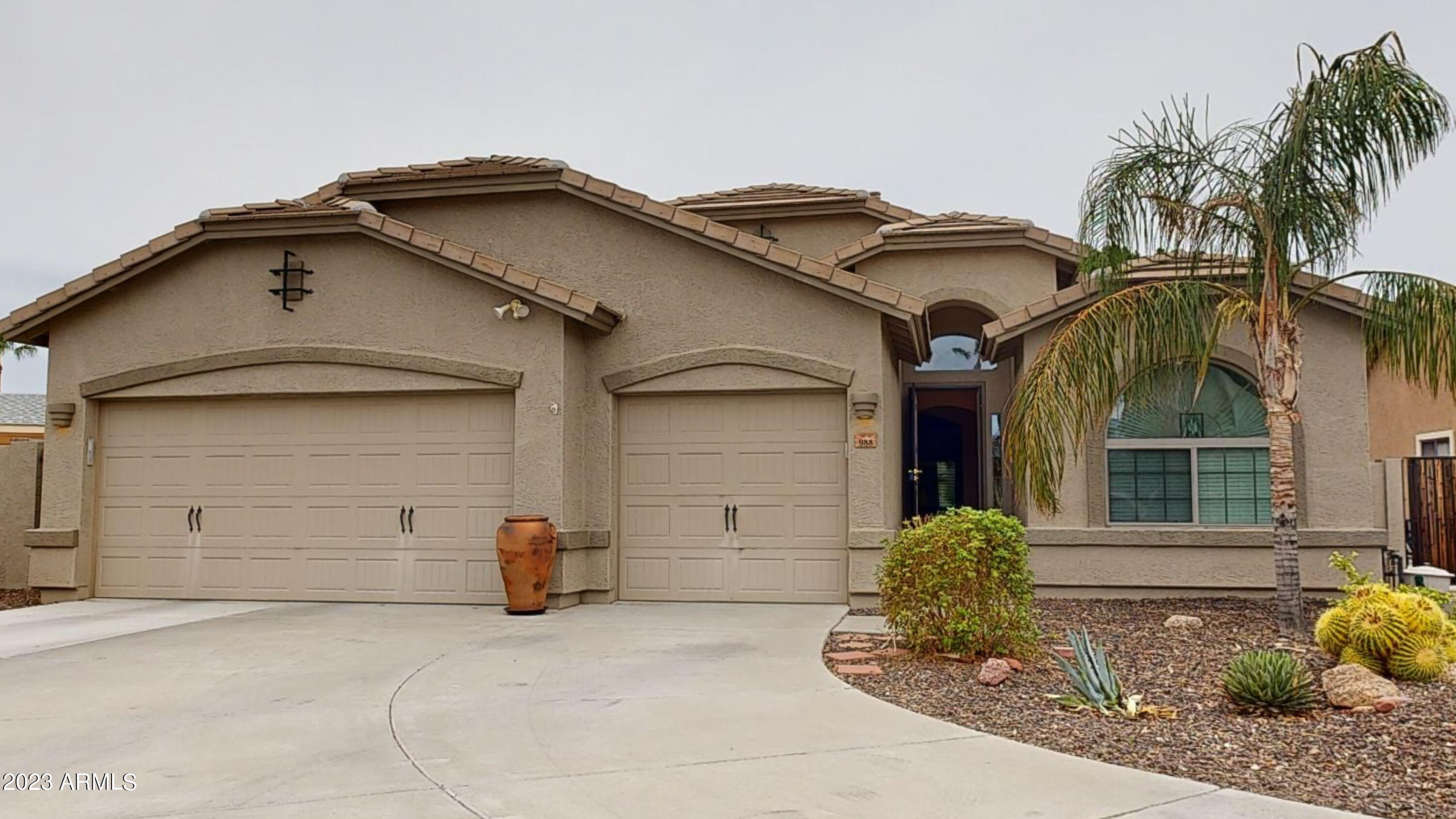 988 S DEL RIO Court