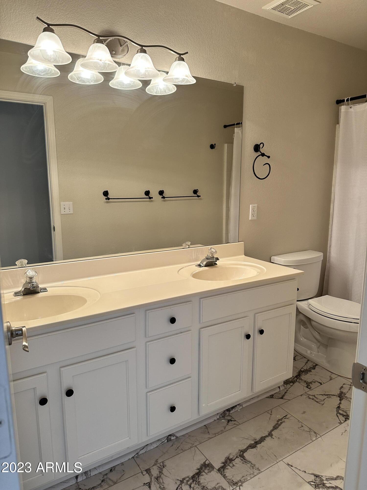 5065 S LOUIE LAMOUR Drive