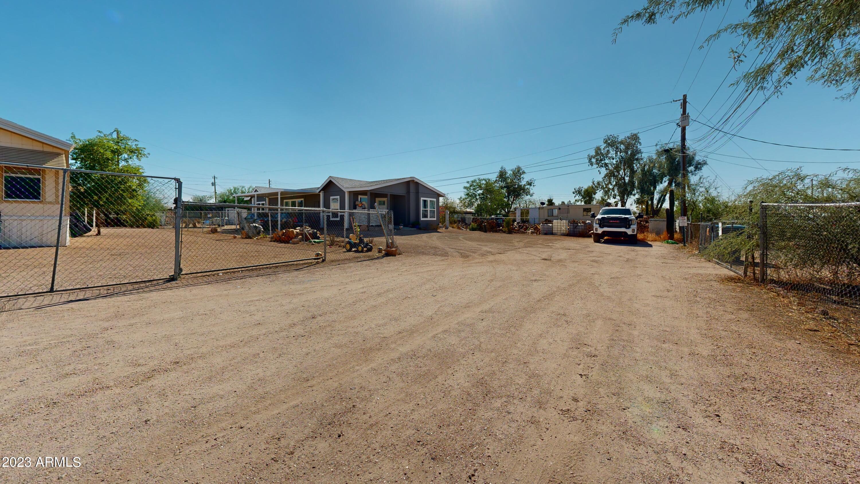2503 W TEPEE Street