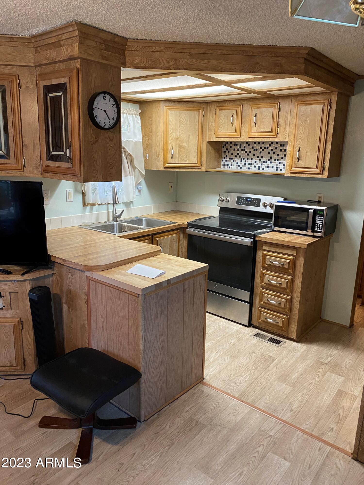 900 S IDAHO Road Unit: OFC