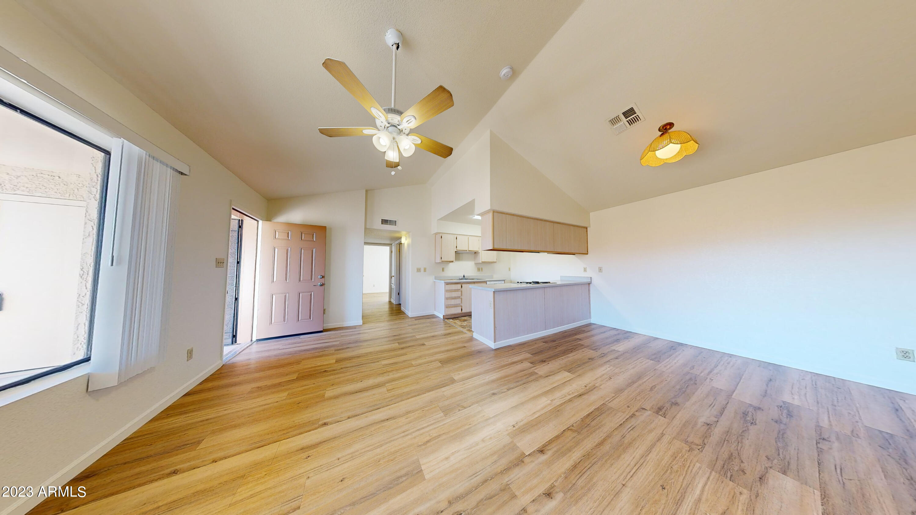 1440 N IDAHO Road Unit: 2062