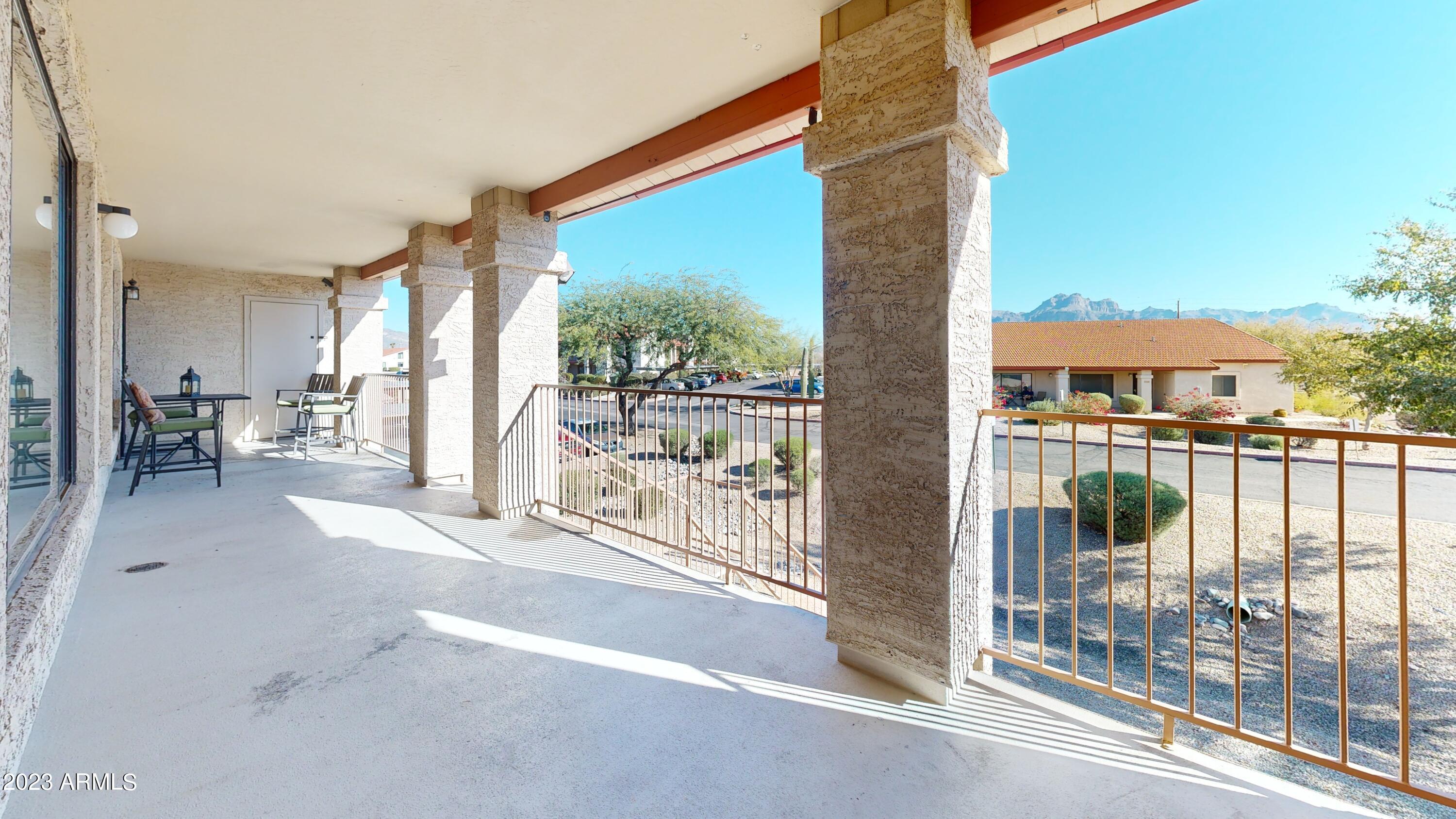1440 N IDAHO Road Unit: 2062
