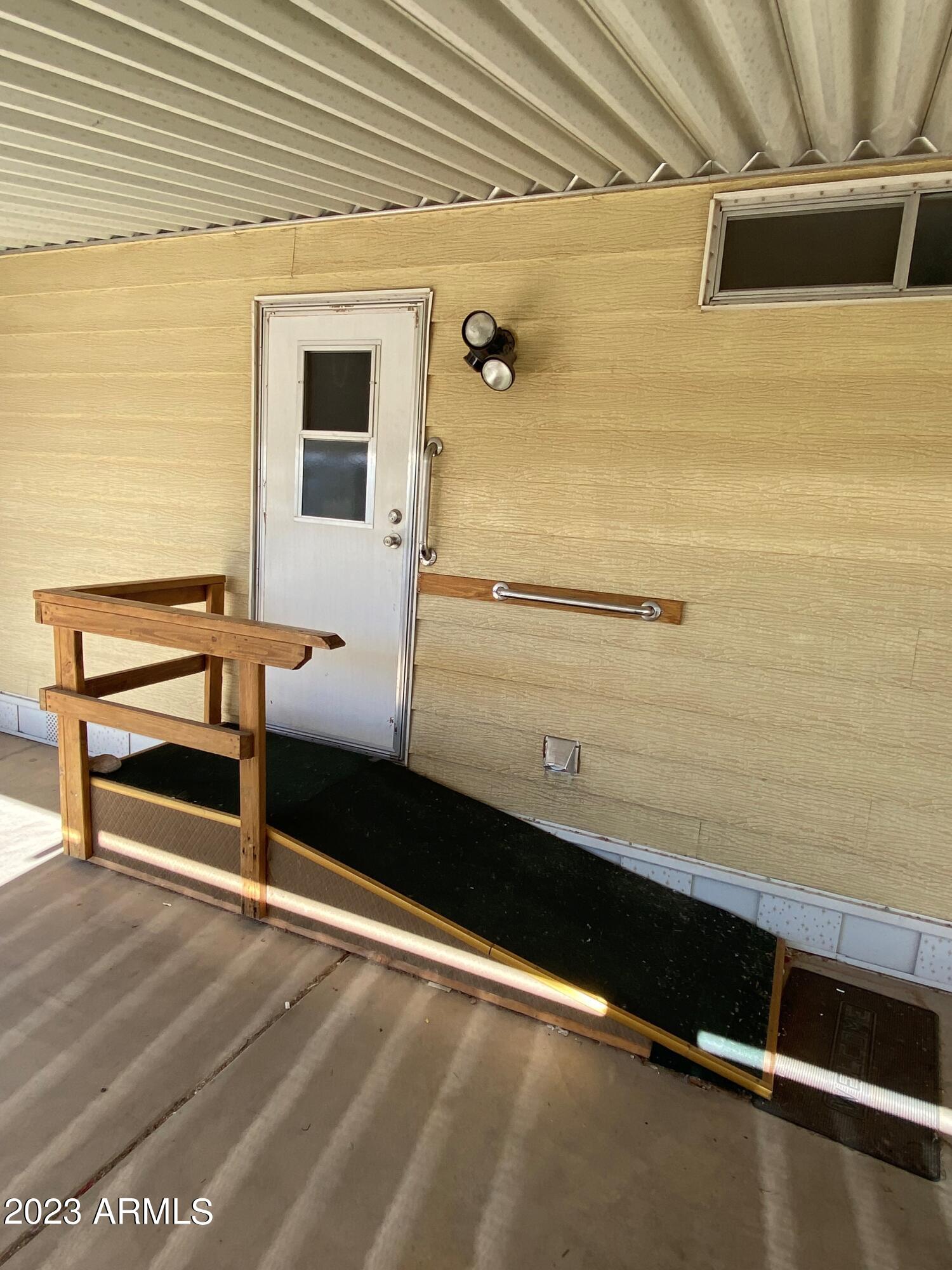 2605 S Tomahawk Road Unit: 33