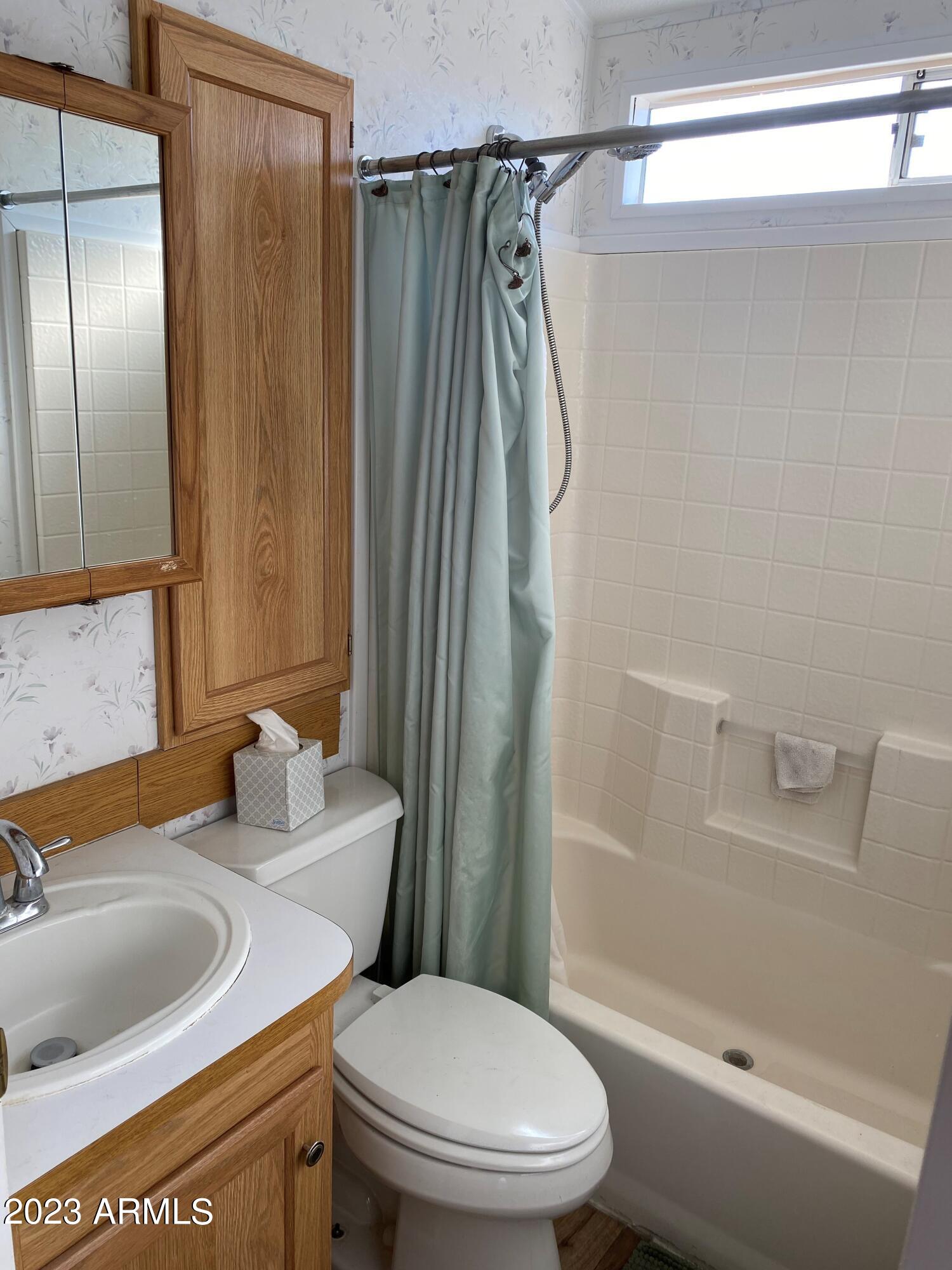 999 W Broadway Avenue Unit: B40