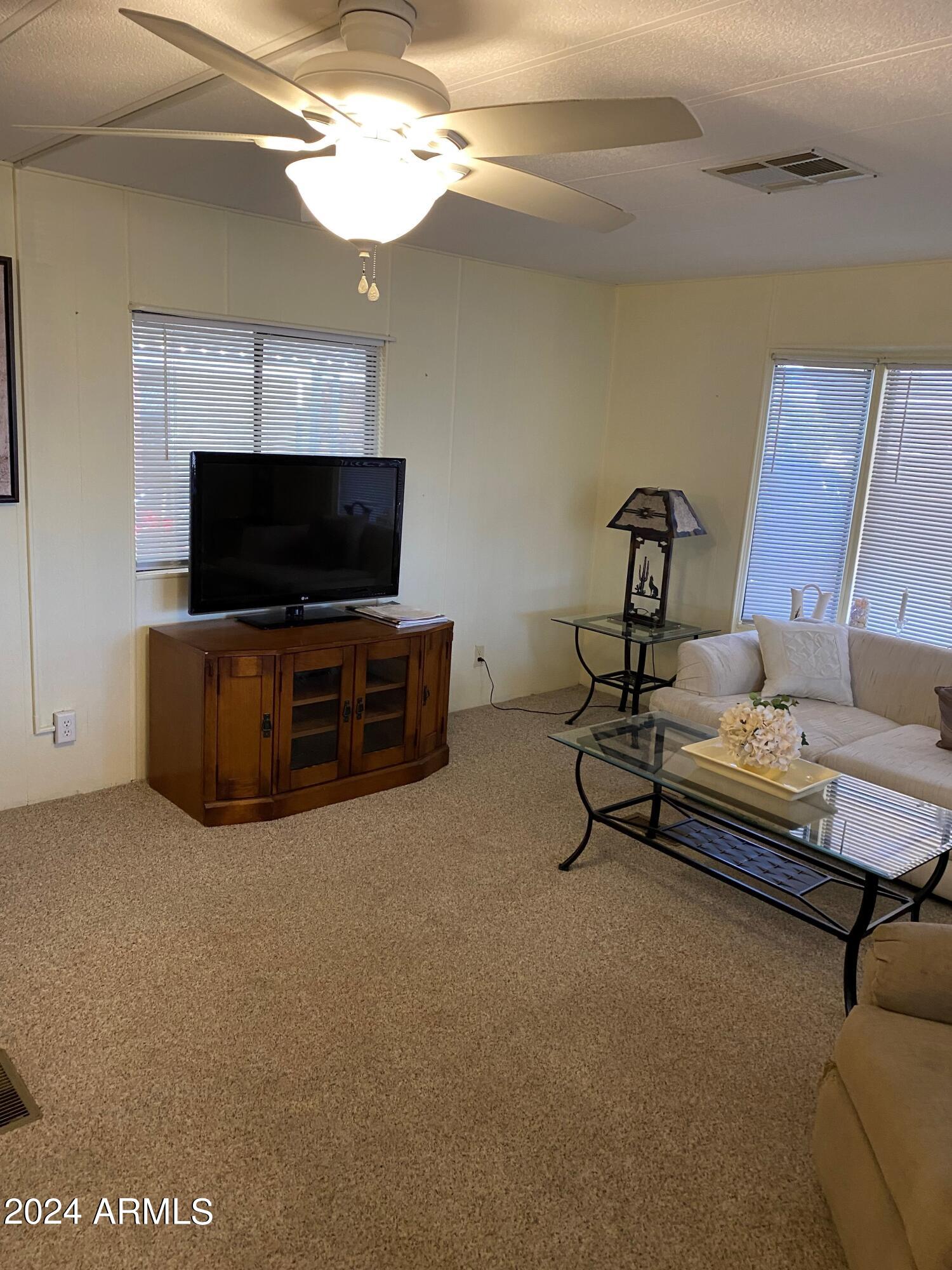 1050 E Braodway Avenue Unit: 15