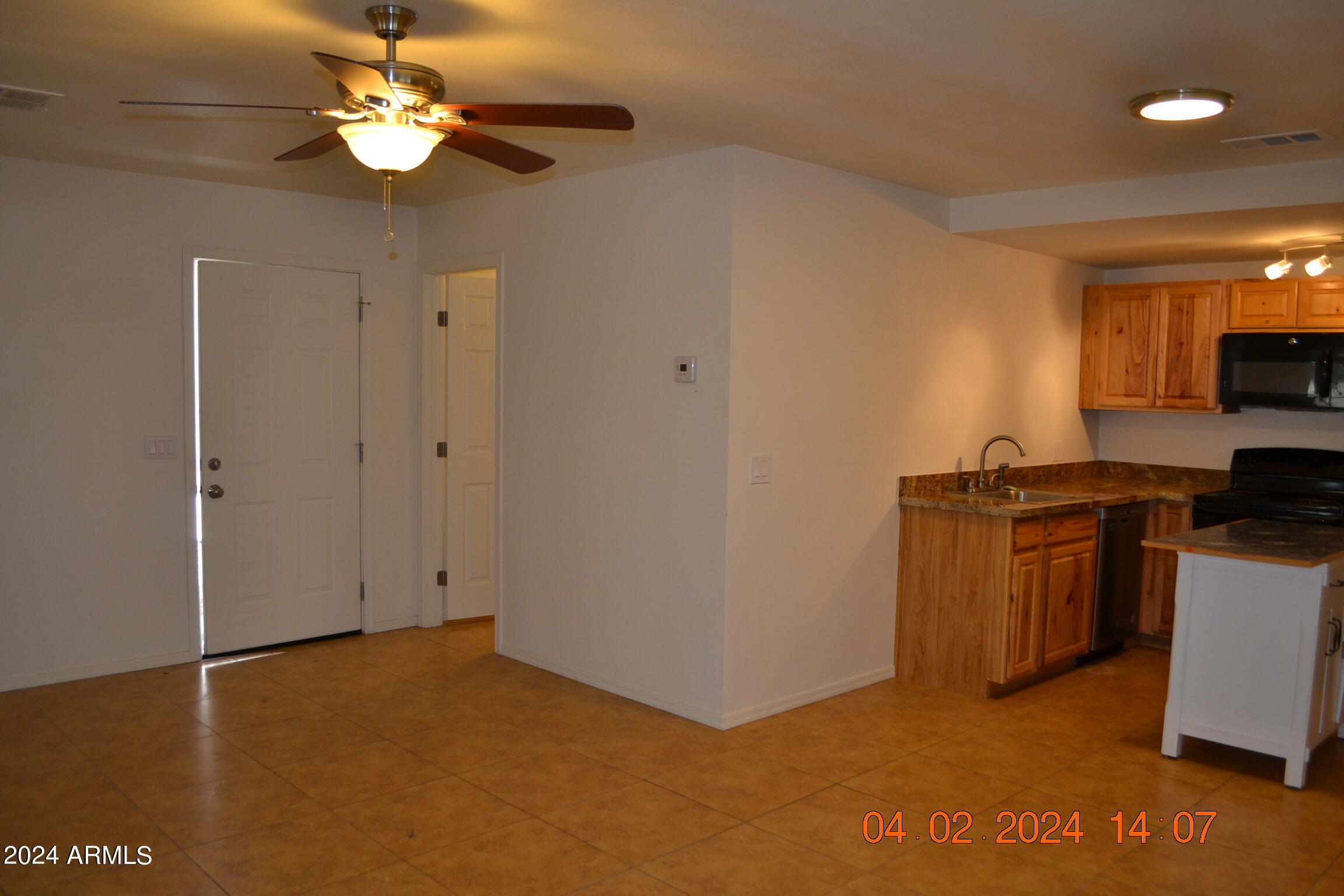 427 E FRIAR Avenue # 6