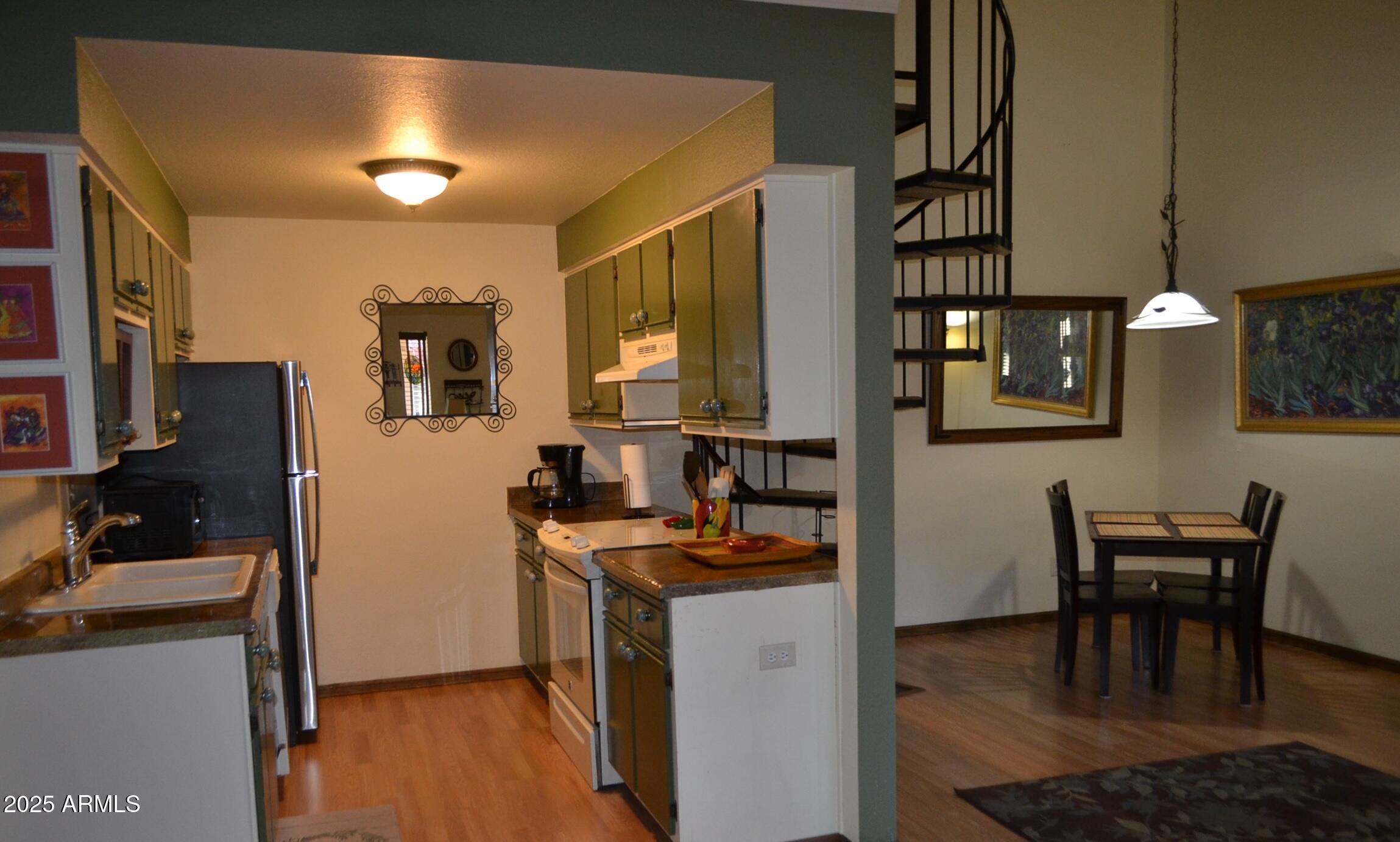 1440 N IDAHO Road # 2044
