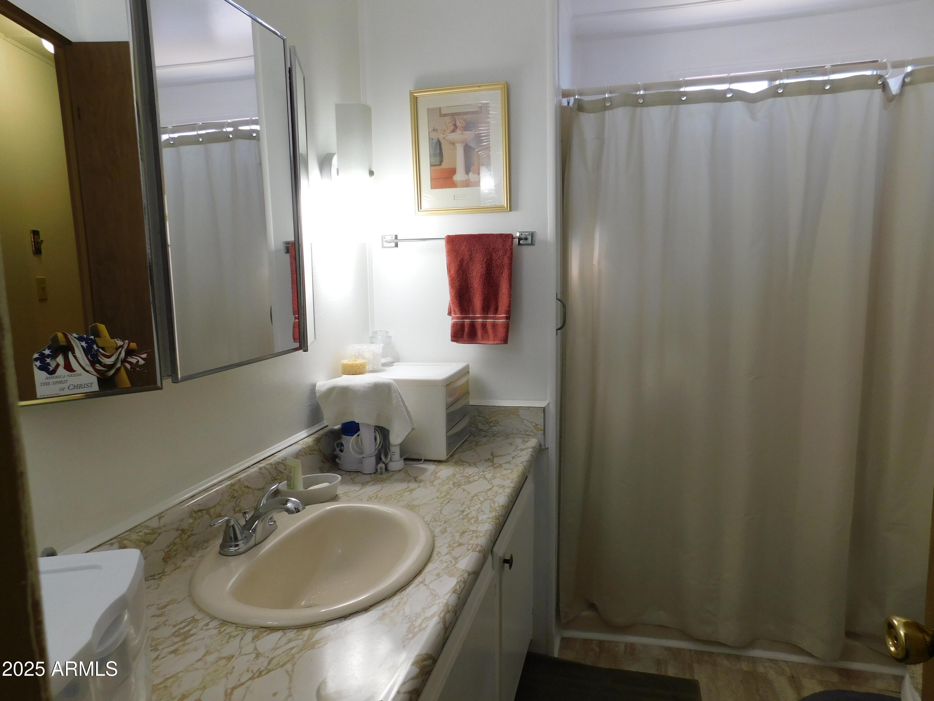 925 N Plaza Drive, 24