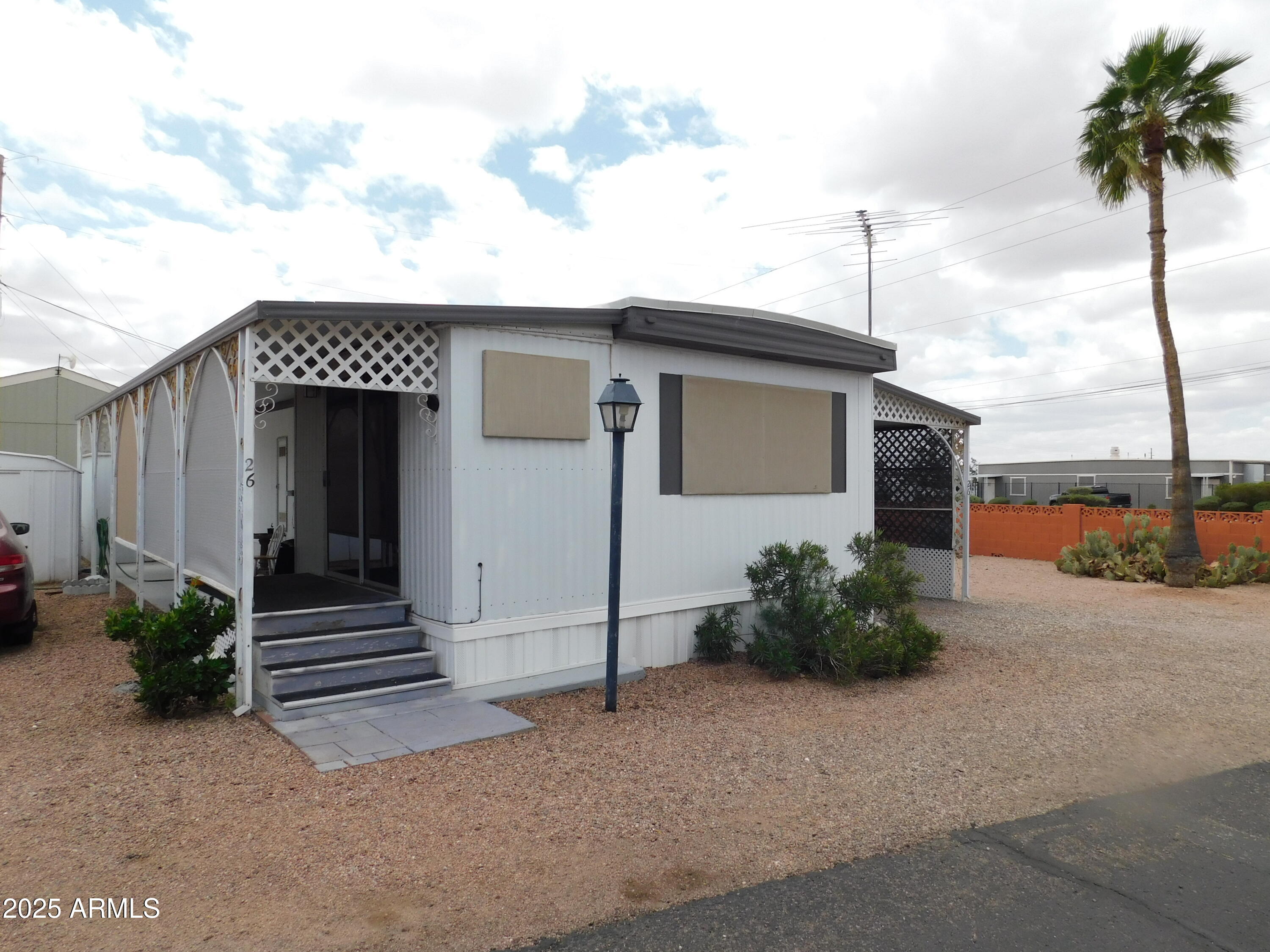 925 N Plaza Drive, 26