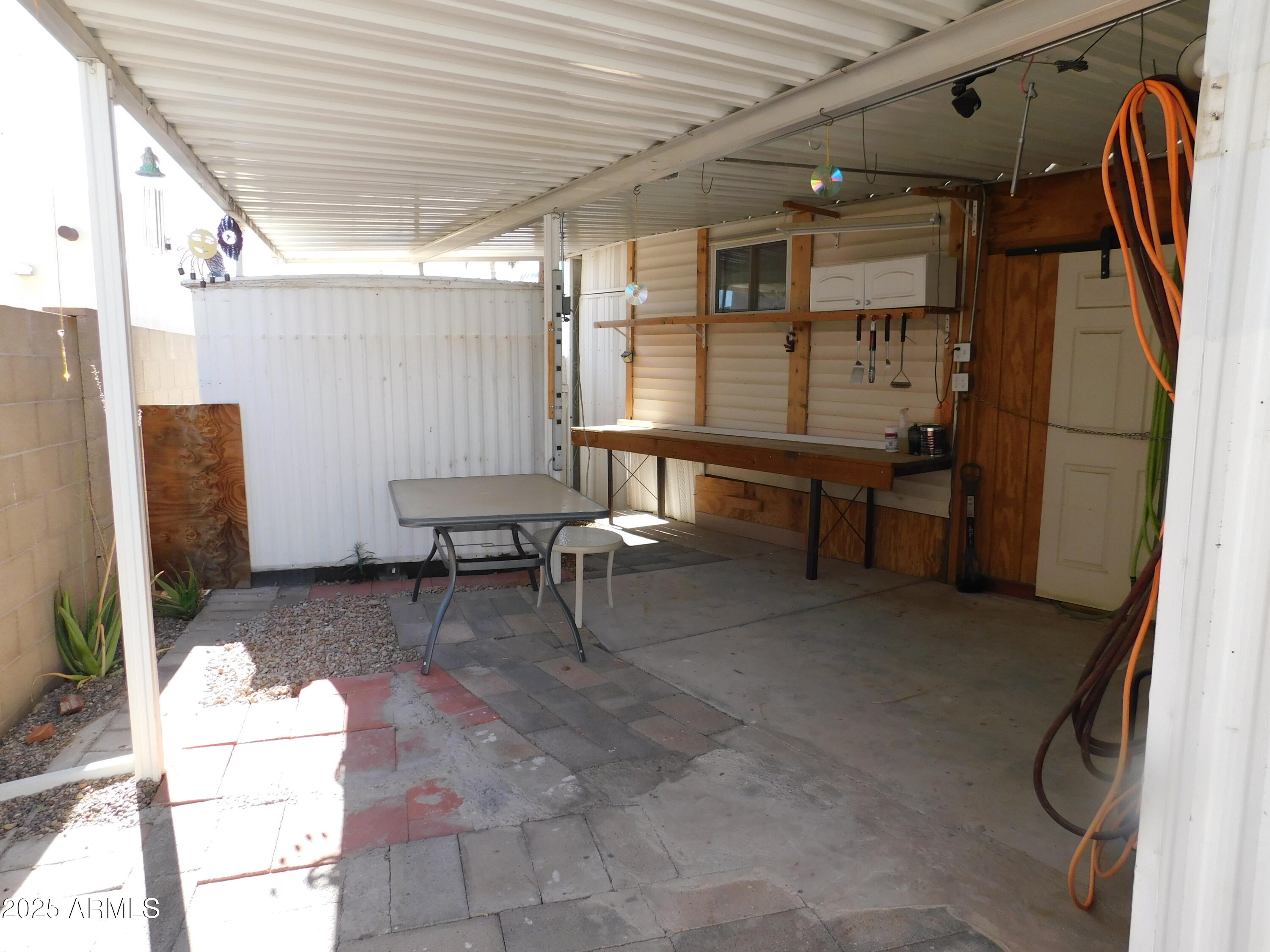 925 N Plaza Drive, 5