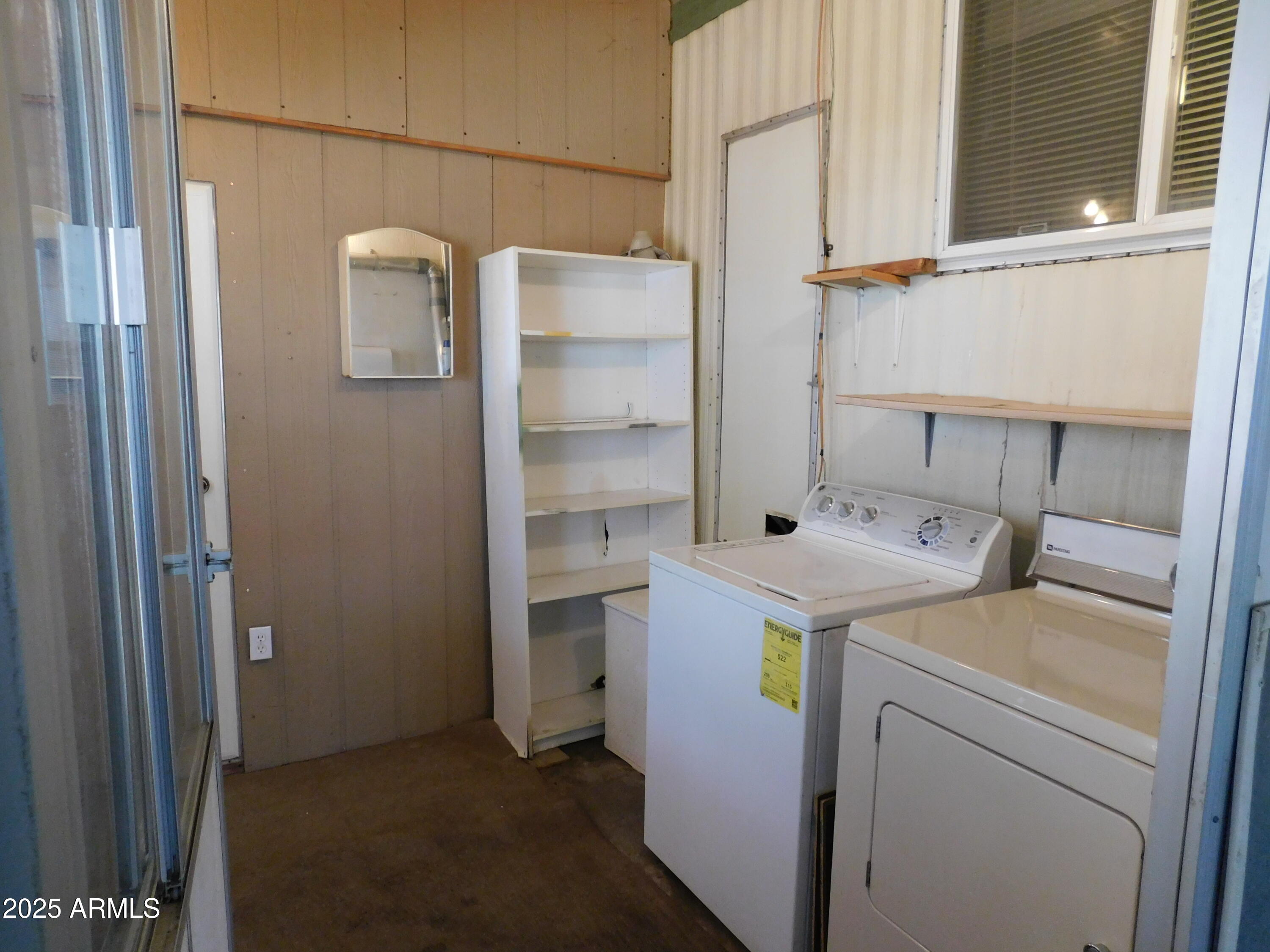 925 N Plaza Drive, 29