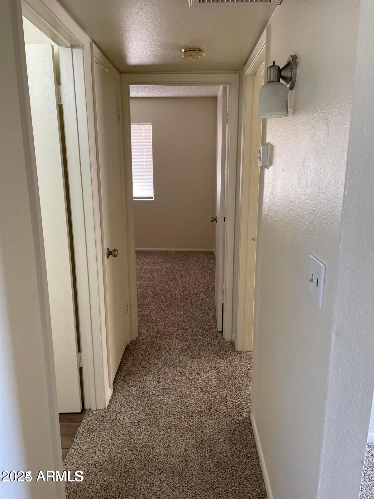 585 W 20TH Avenue, 4