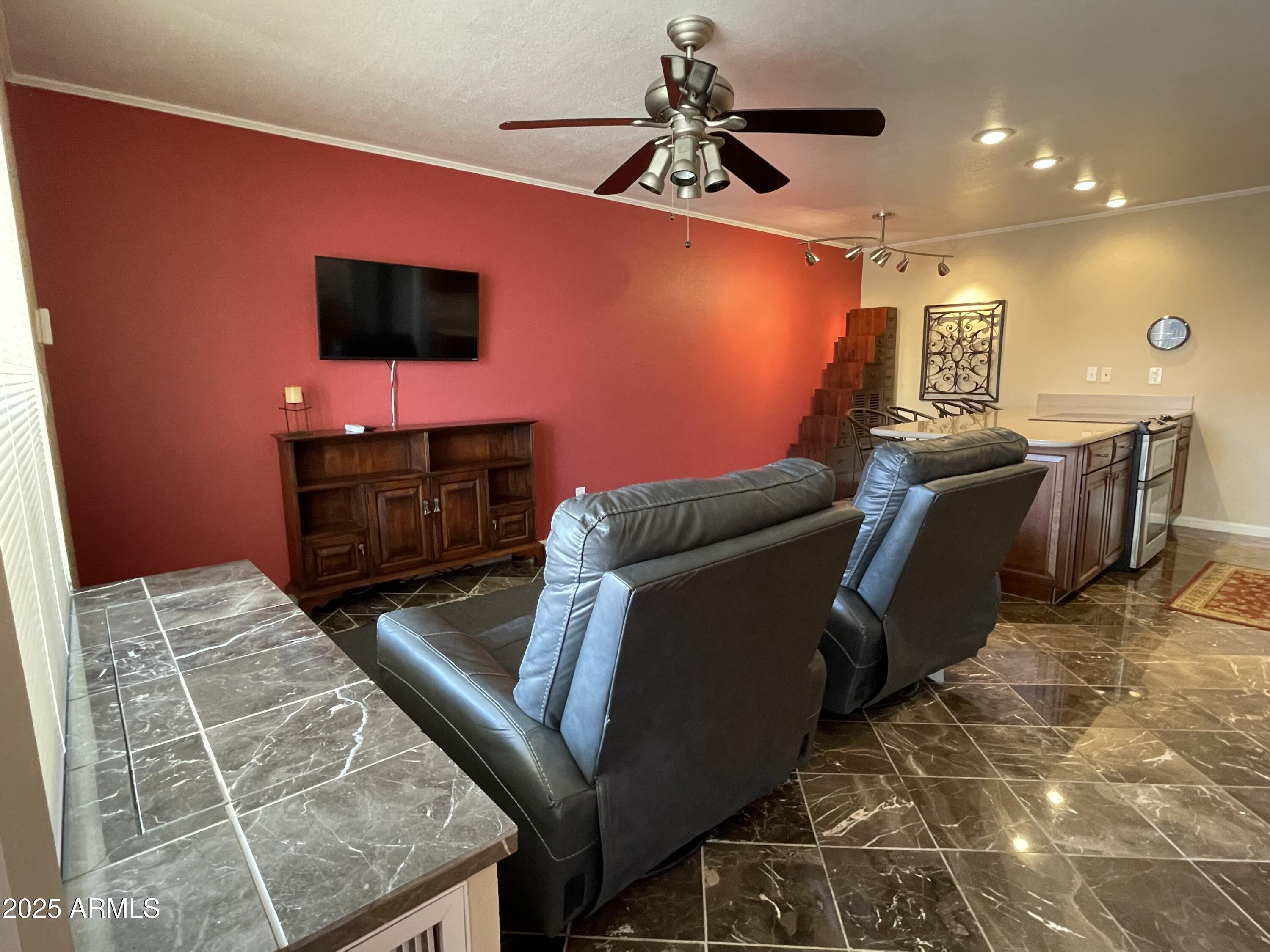 1440 N IDAHO Road, 2053