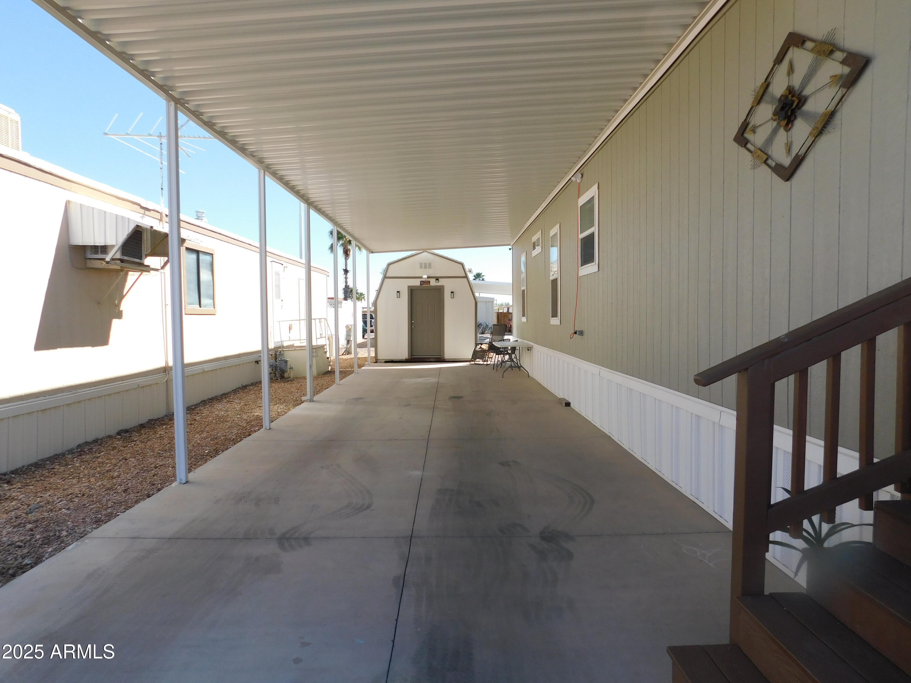 925 N Plaza Drive, 92