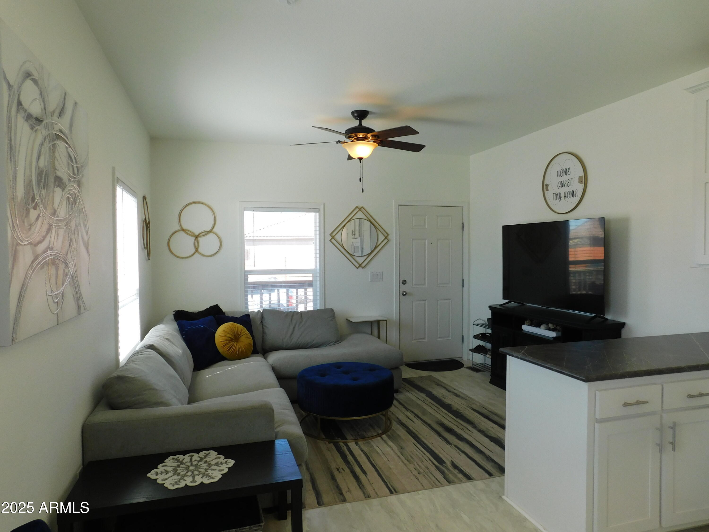 925 N Plaza Drive, 92