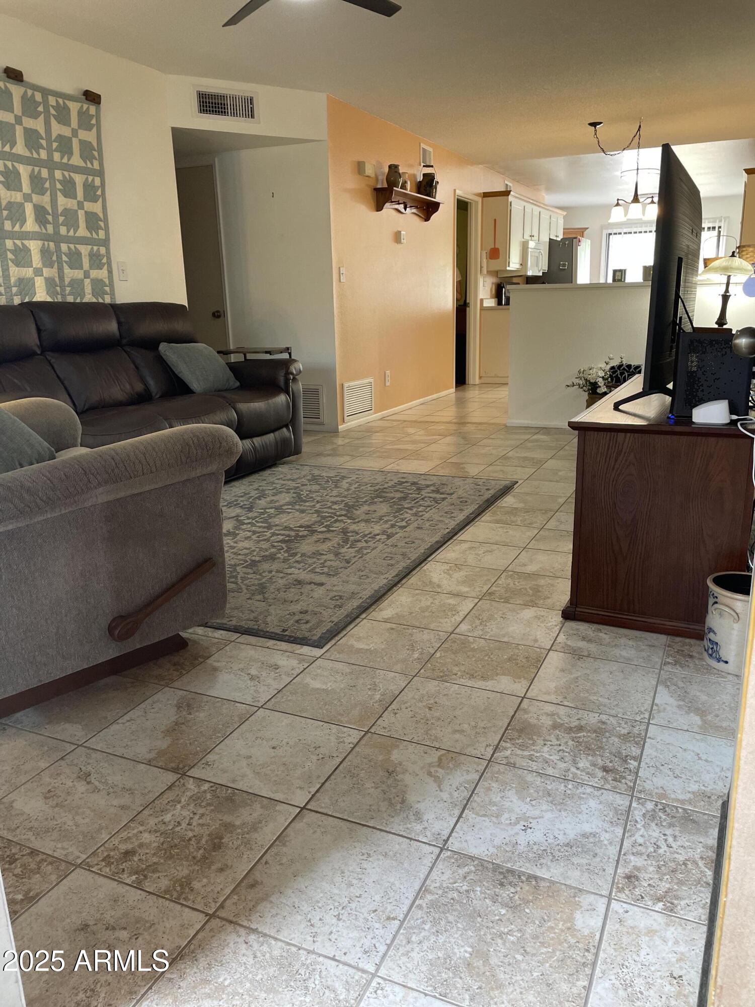 455 S DELAWARE Drive, 171